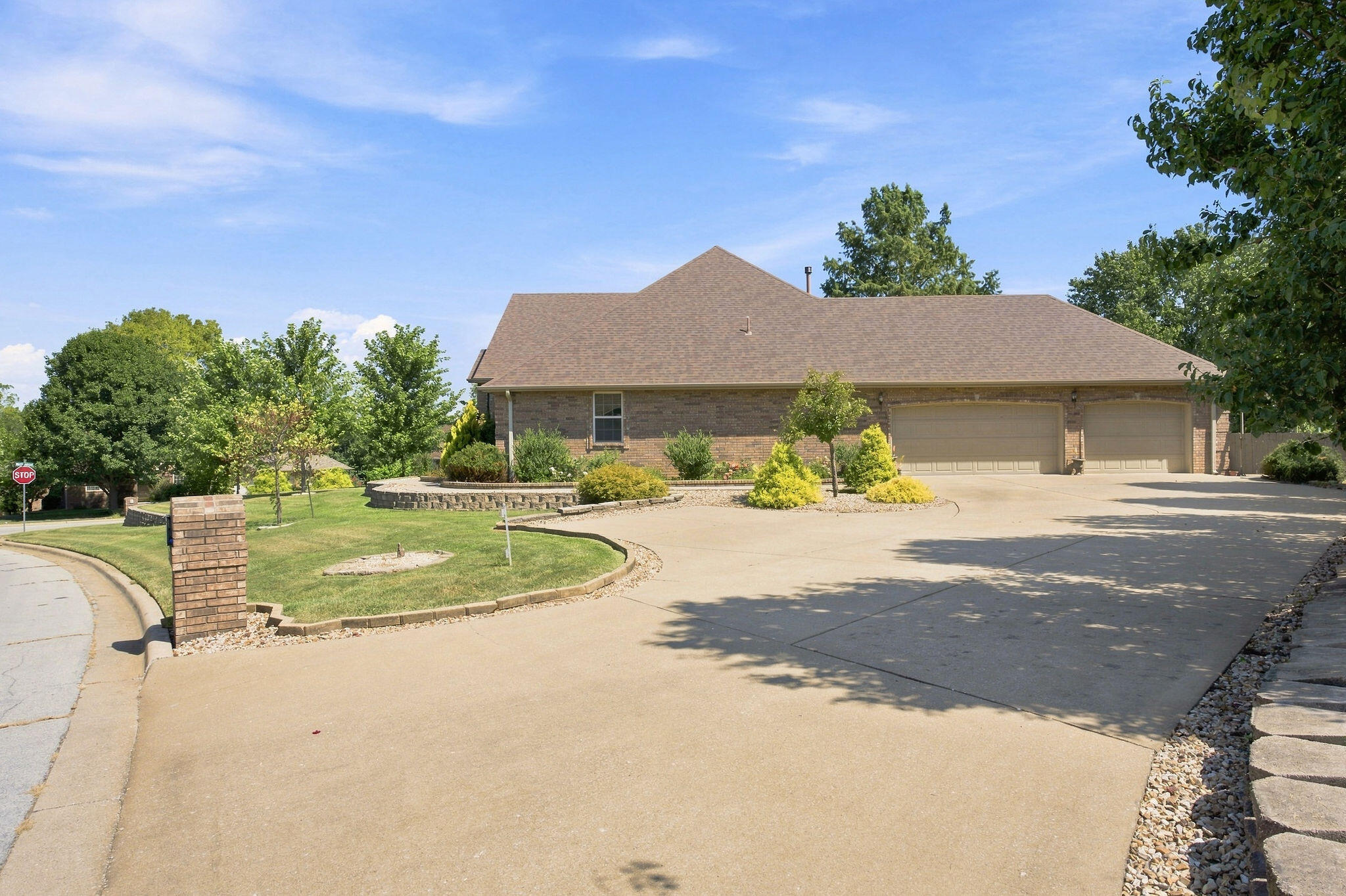 Photo 5 - Residential for sale – 615  Canary Way  Rogersville, MO
