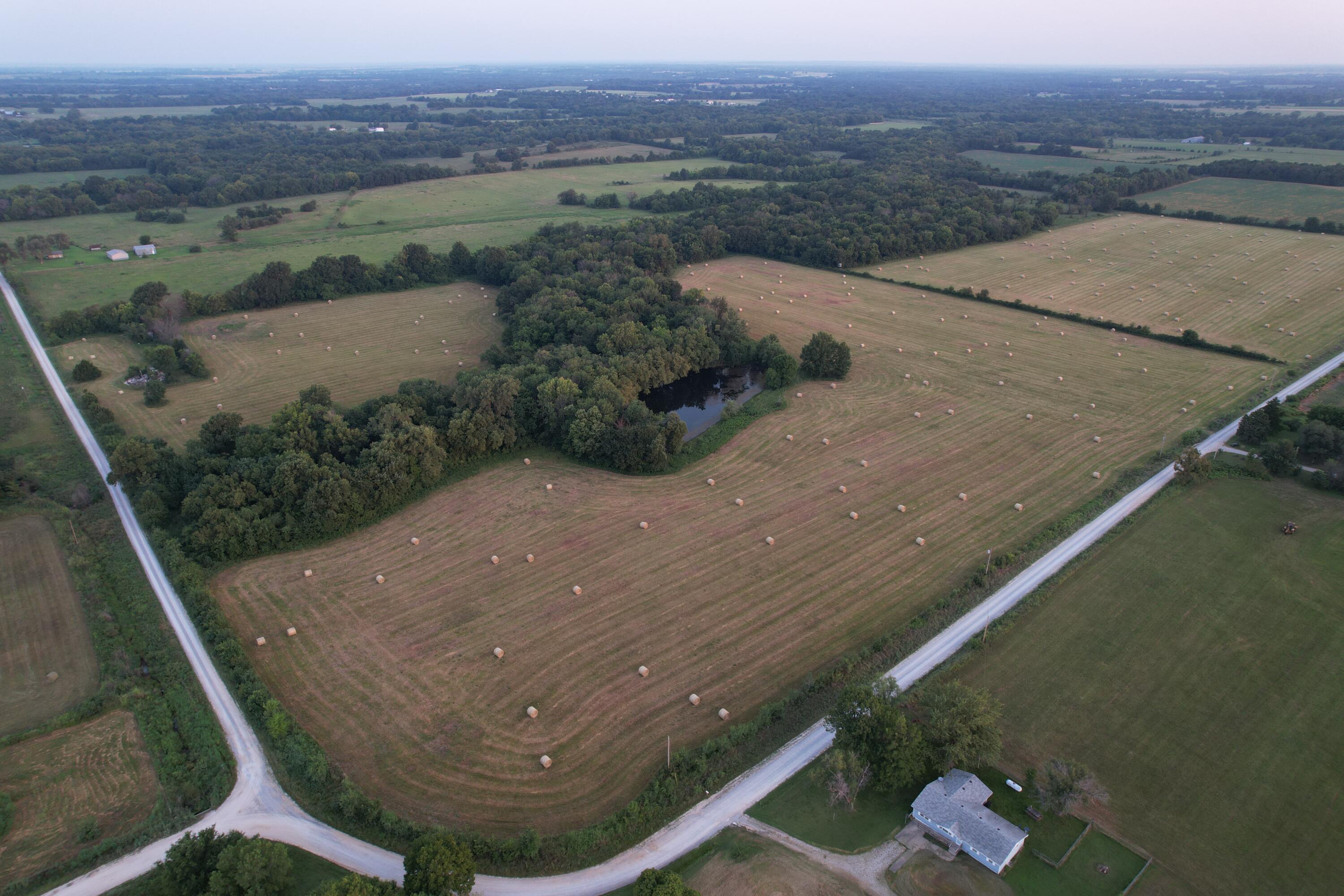 Photo 2 - Land for sale – 220 NW 40th Road  Lamar, MO
