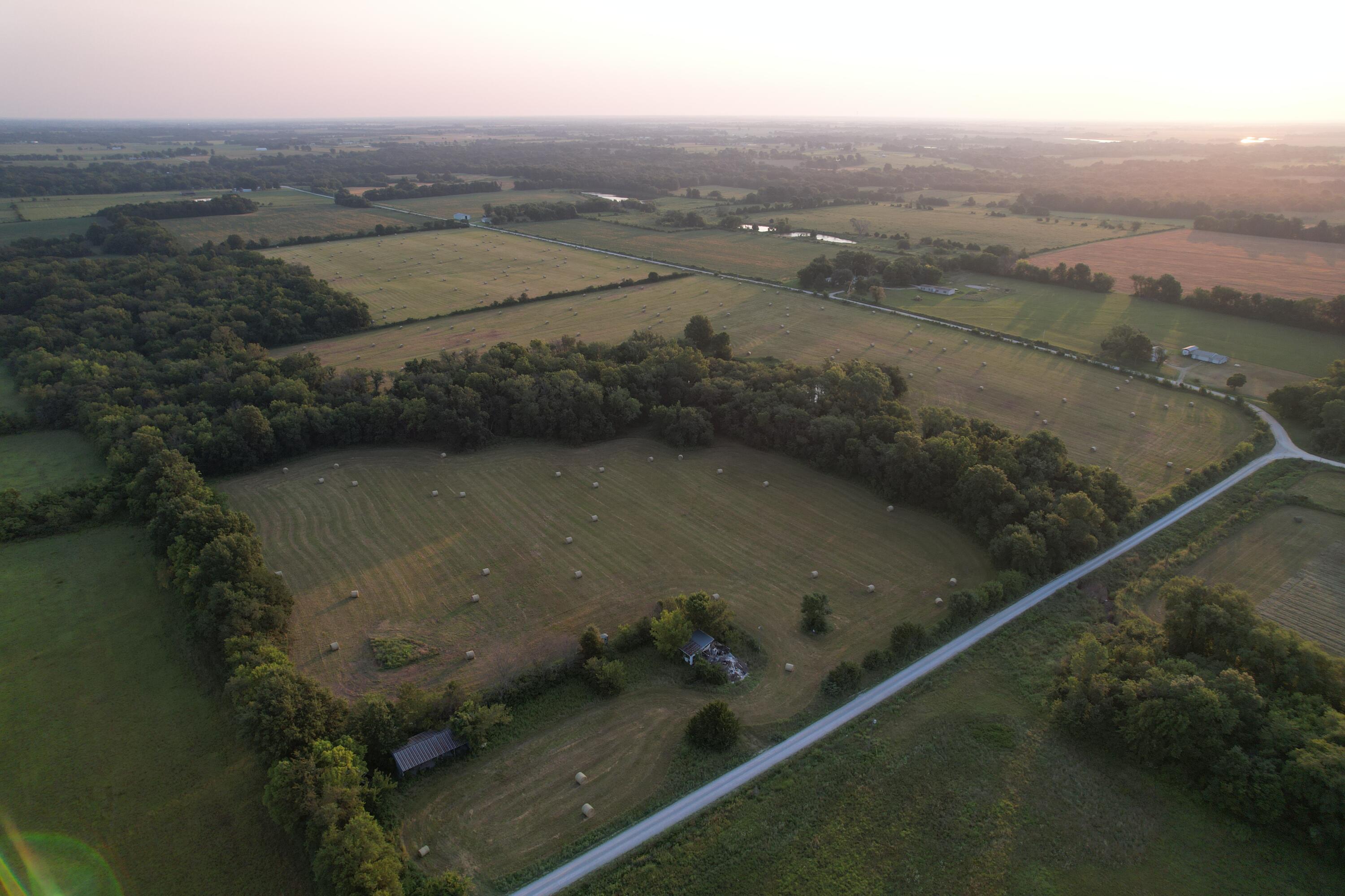 Photo 30 - Land for sale – 220 NW 40th Road  Lamar, MO