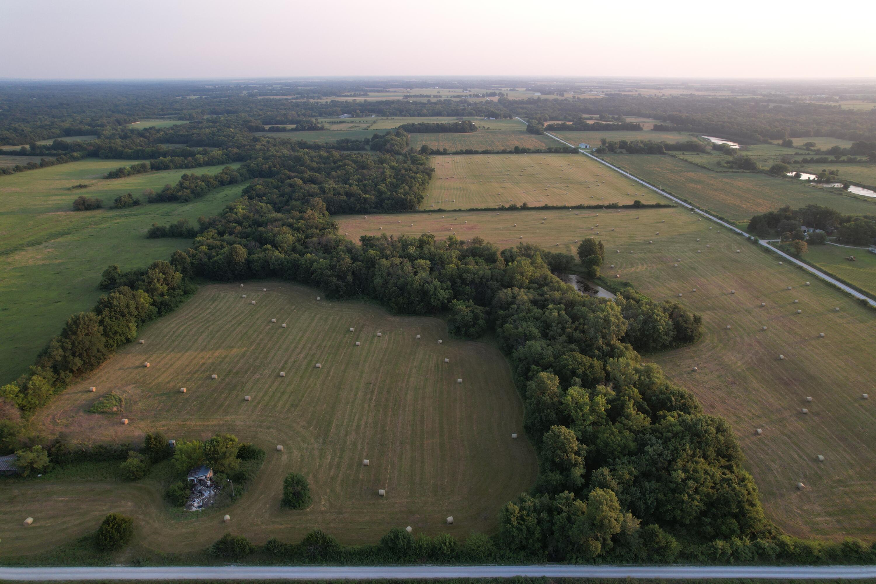 Photo 31 - Land for sale – 220 NW 40th Road  Lamar, MO
