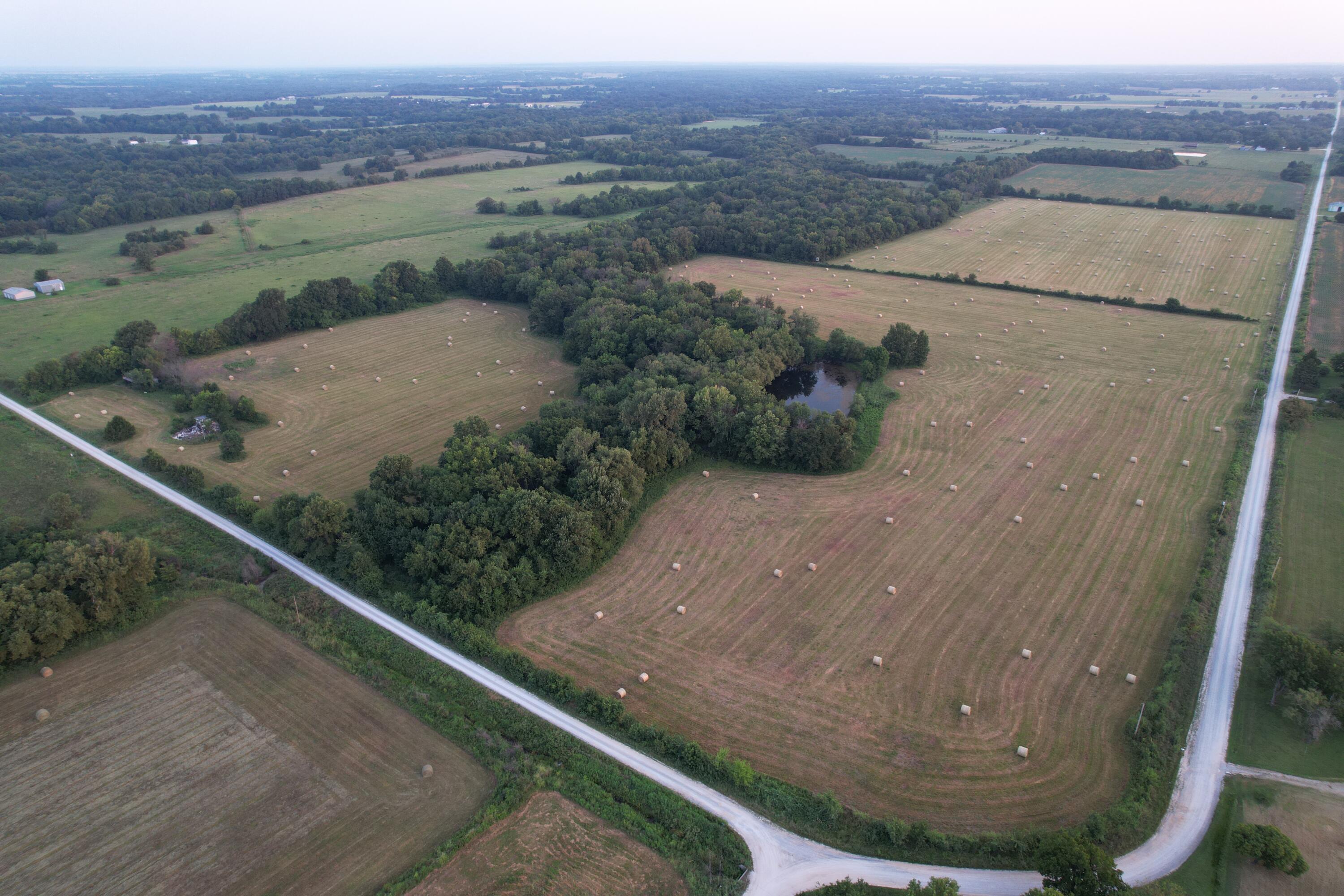 Land for sale – 220 NW 40th Road  Lamar, MO