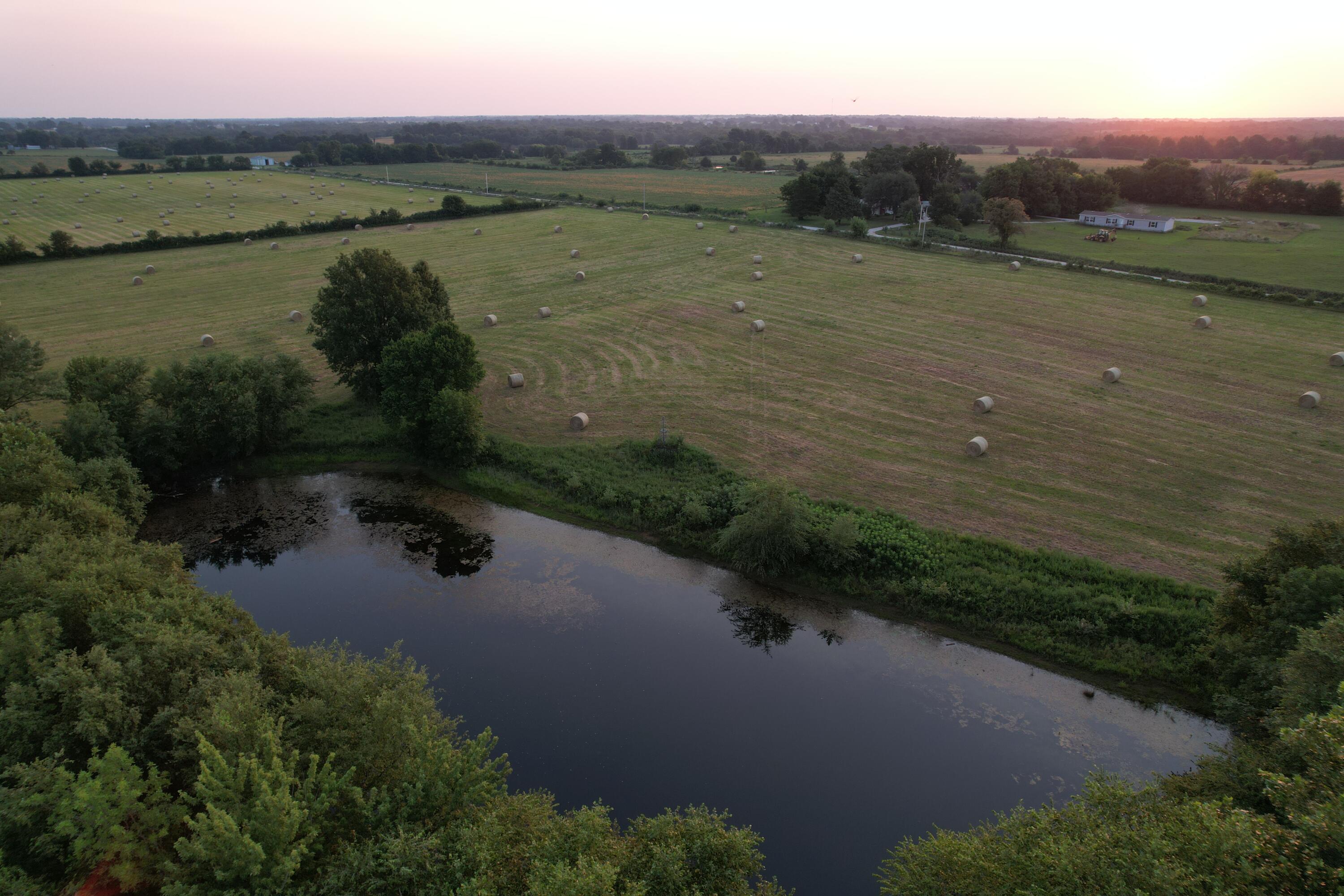 Photo 8 - Land for sale – 220 NW 40th Road  Lamar, MO