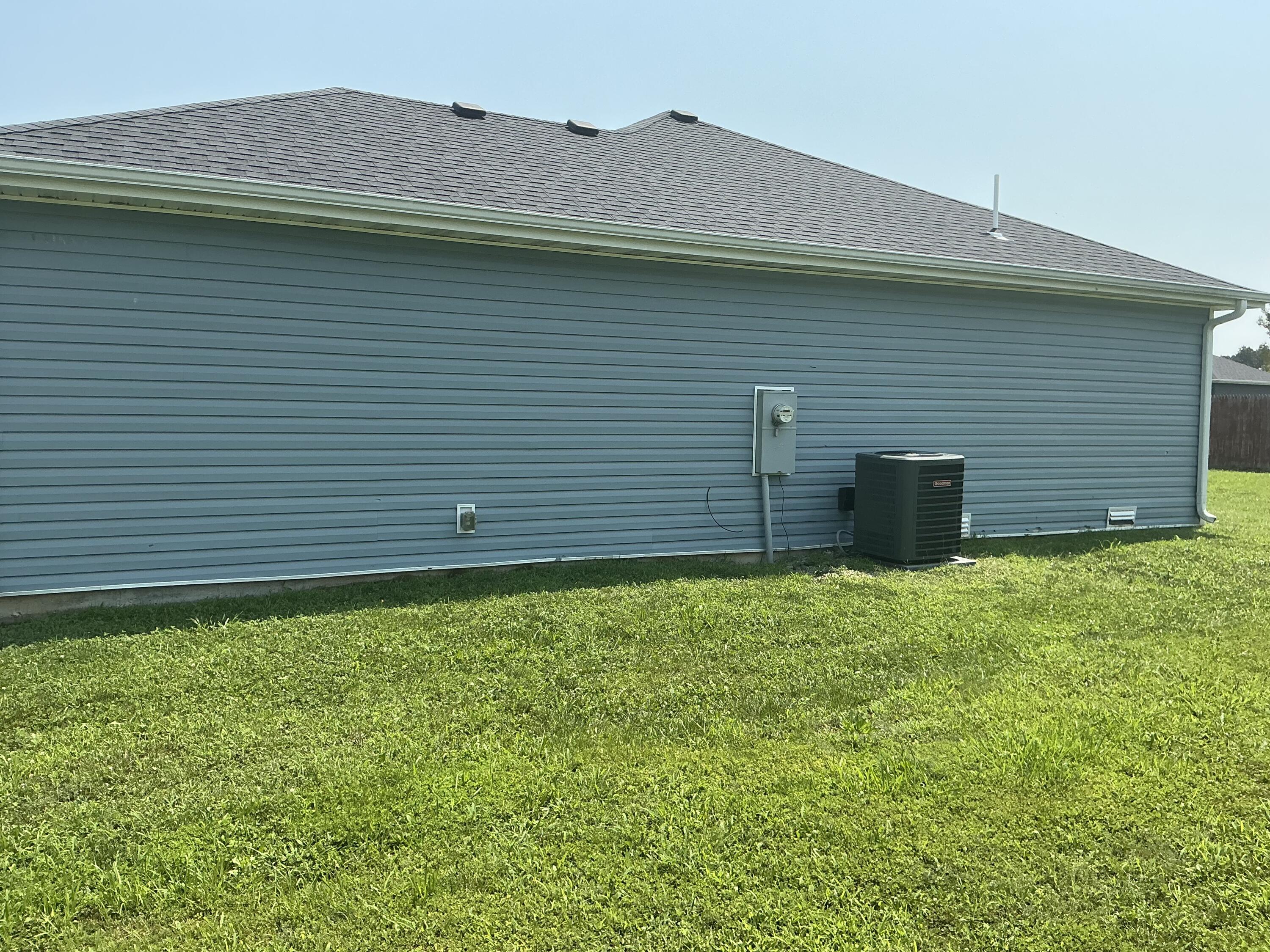Photo 3 - Residential for sale – 514 W Mccurry Street  Pleasant Hope, MO