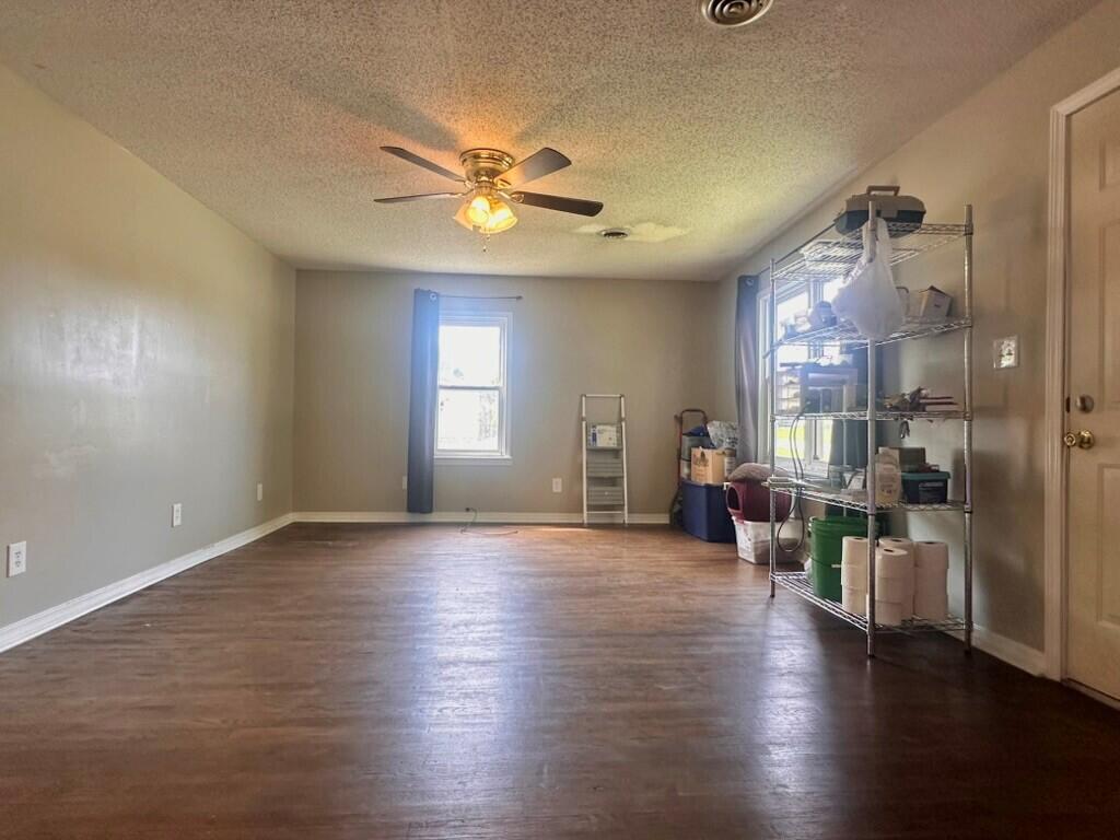 Photo 10 - Residential for sale – 1846  Hazel Avenue  Carthage, MO