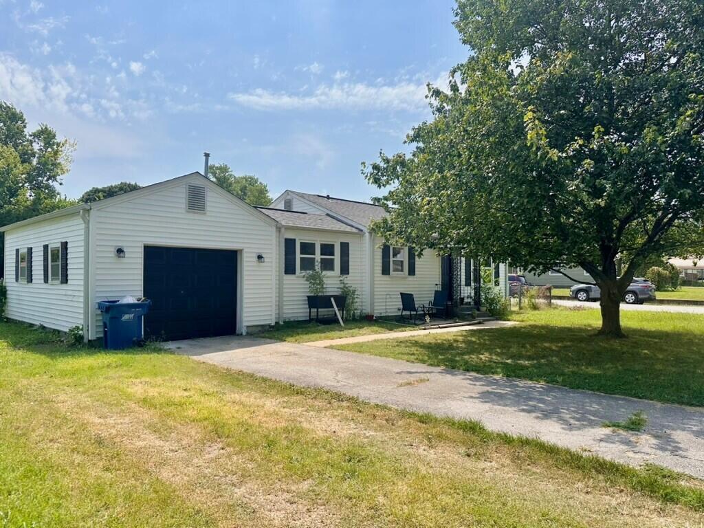 Residential for sale – 1846  Hazel Avenue  Carthage, MO