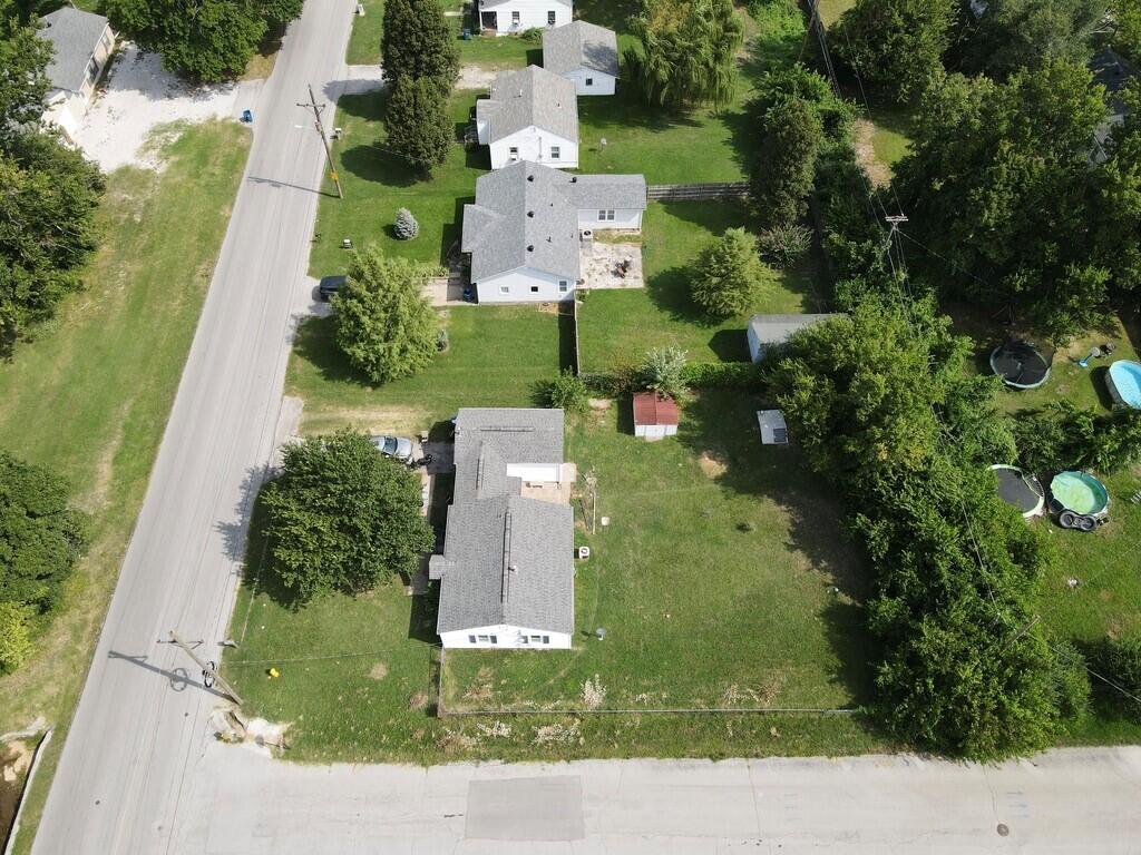 Photo 3 - Residential for sale – 1846  Hazel Avenue  Carthage, MO