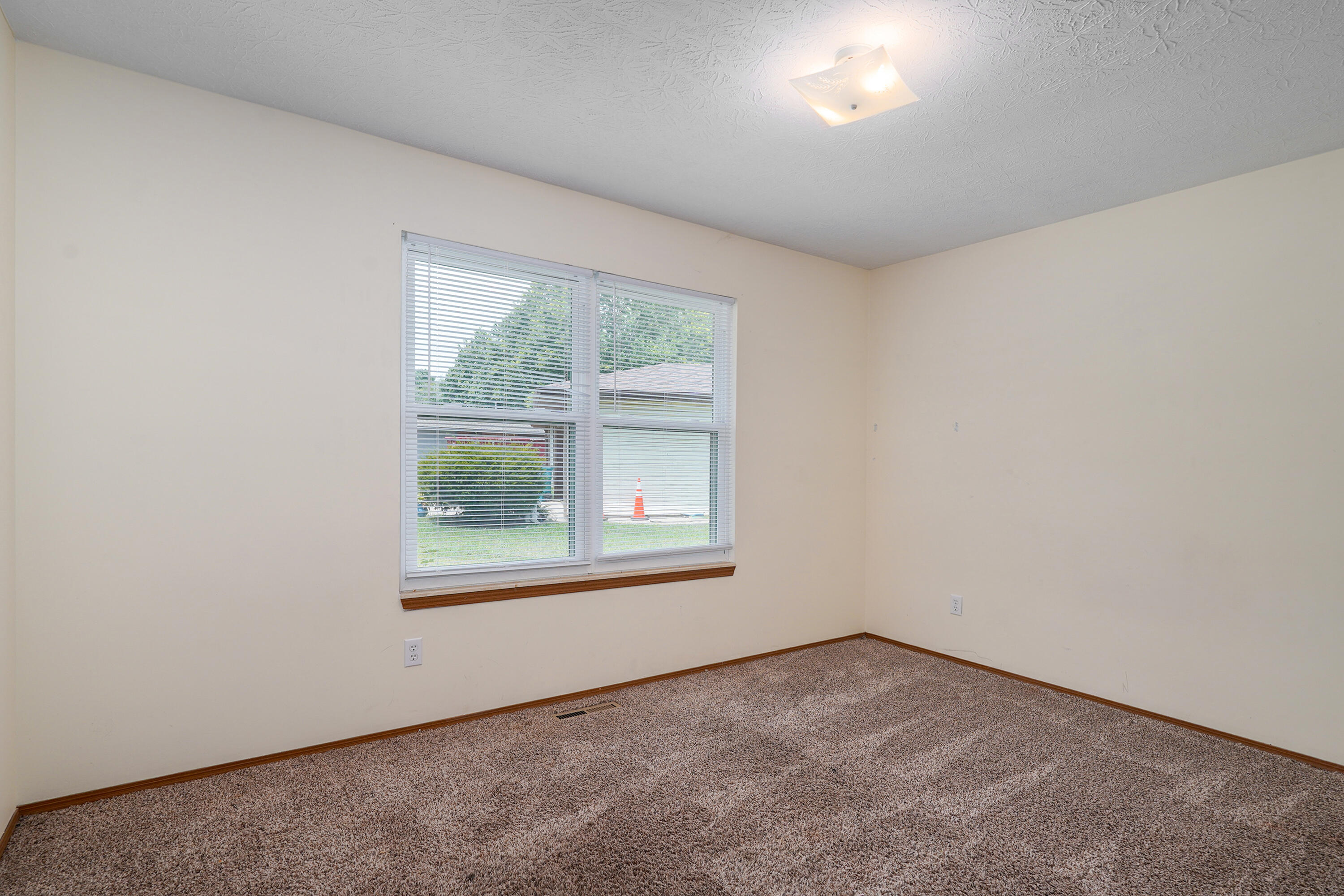Photo 17 - Residential for sale – 515 W Edgewood Street  Springfield, MO