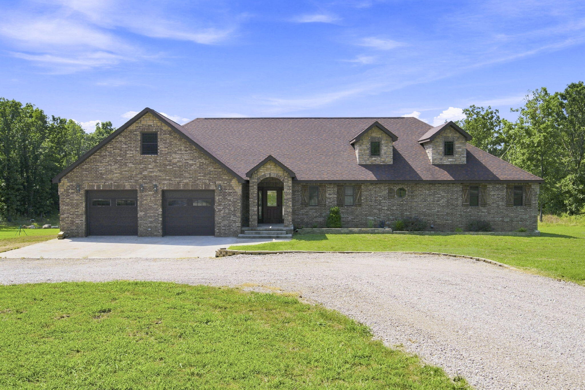 Photo 2 - Residential for sale – 1295  Spring Valley   Marshfield, MO