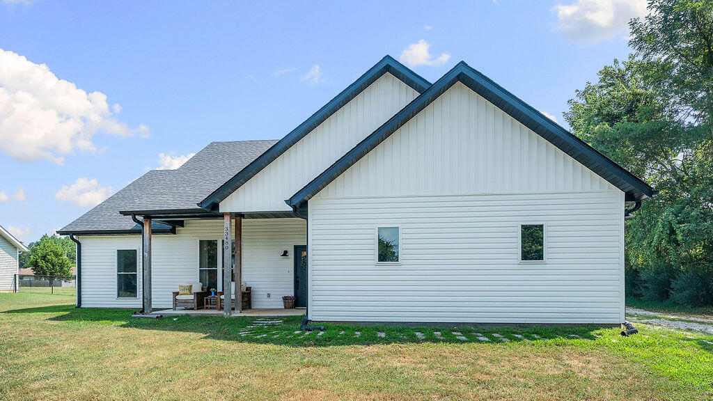Photo 3 - Residential for sale – 33480  State Highway 112   Seligman, MO