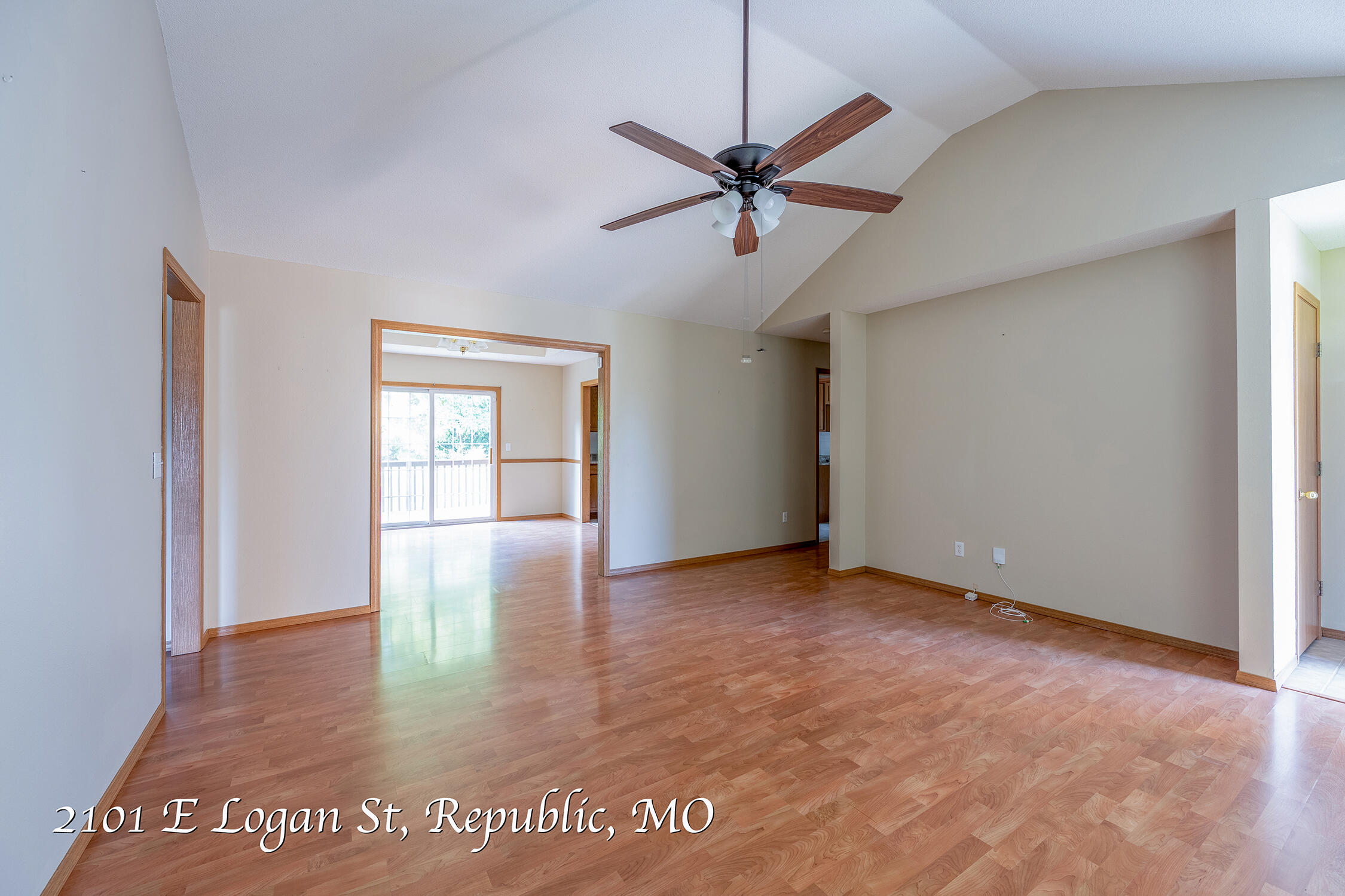 Photo 8 - Residential for sale – 2101 E Logan Street  Republic, MO
