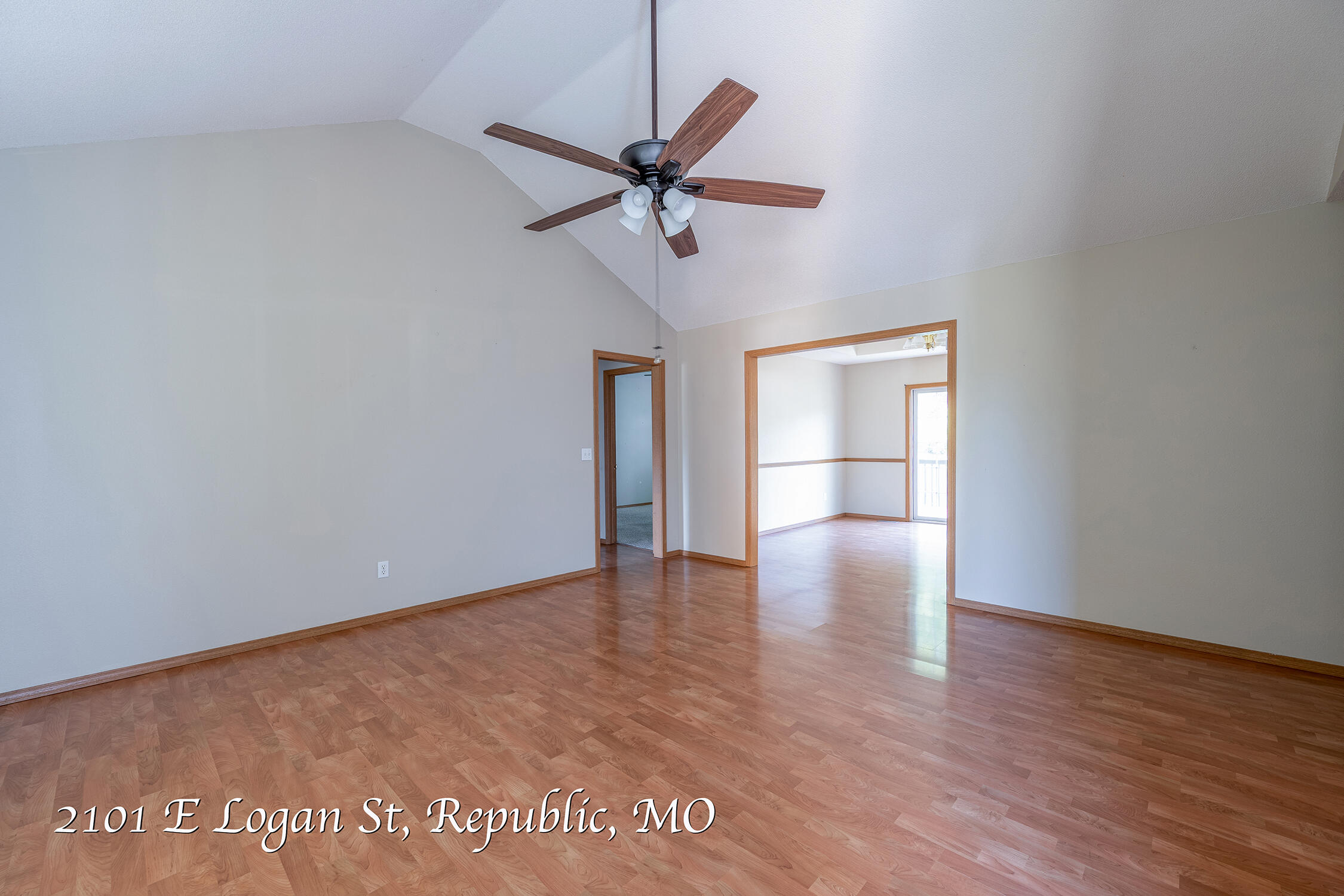 Photo 7 - Residential for sale – 2101 E Logan Street  Republic, MO