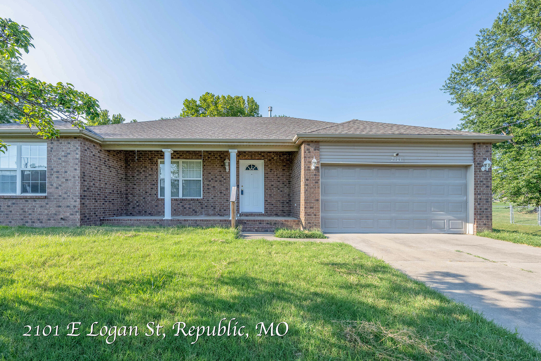 Photo 3 - Residential for sale – 2101 E Logan Street  Republic, MO