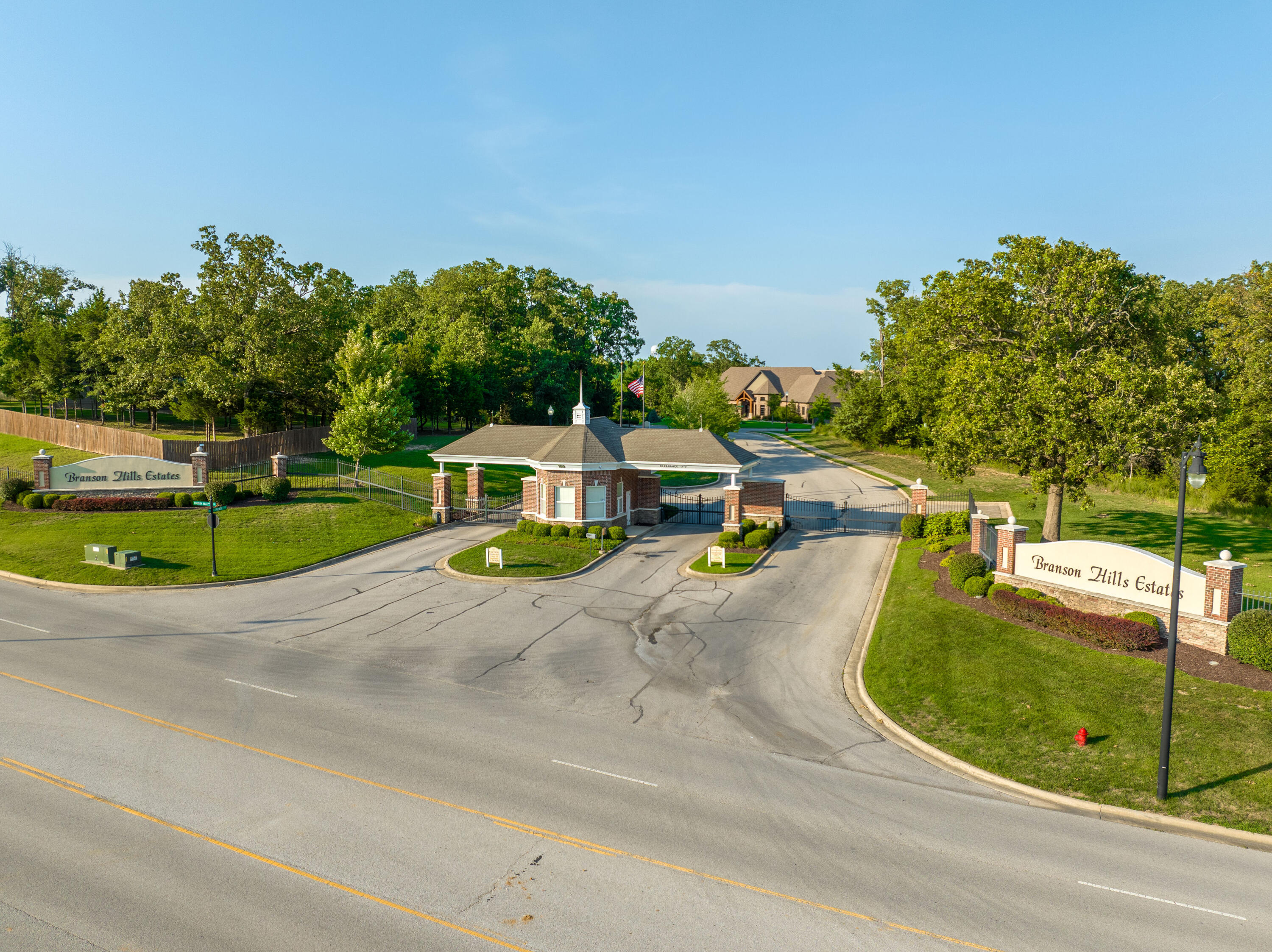 Photo 2 - Residential for sale – 151  Royal Dornoch Drive  Branson, MO