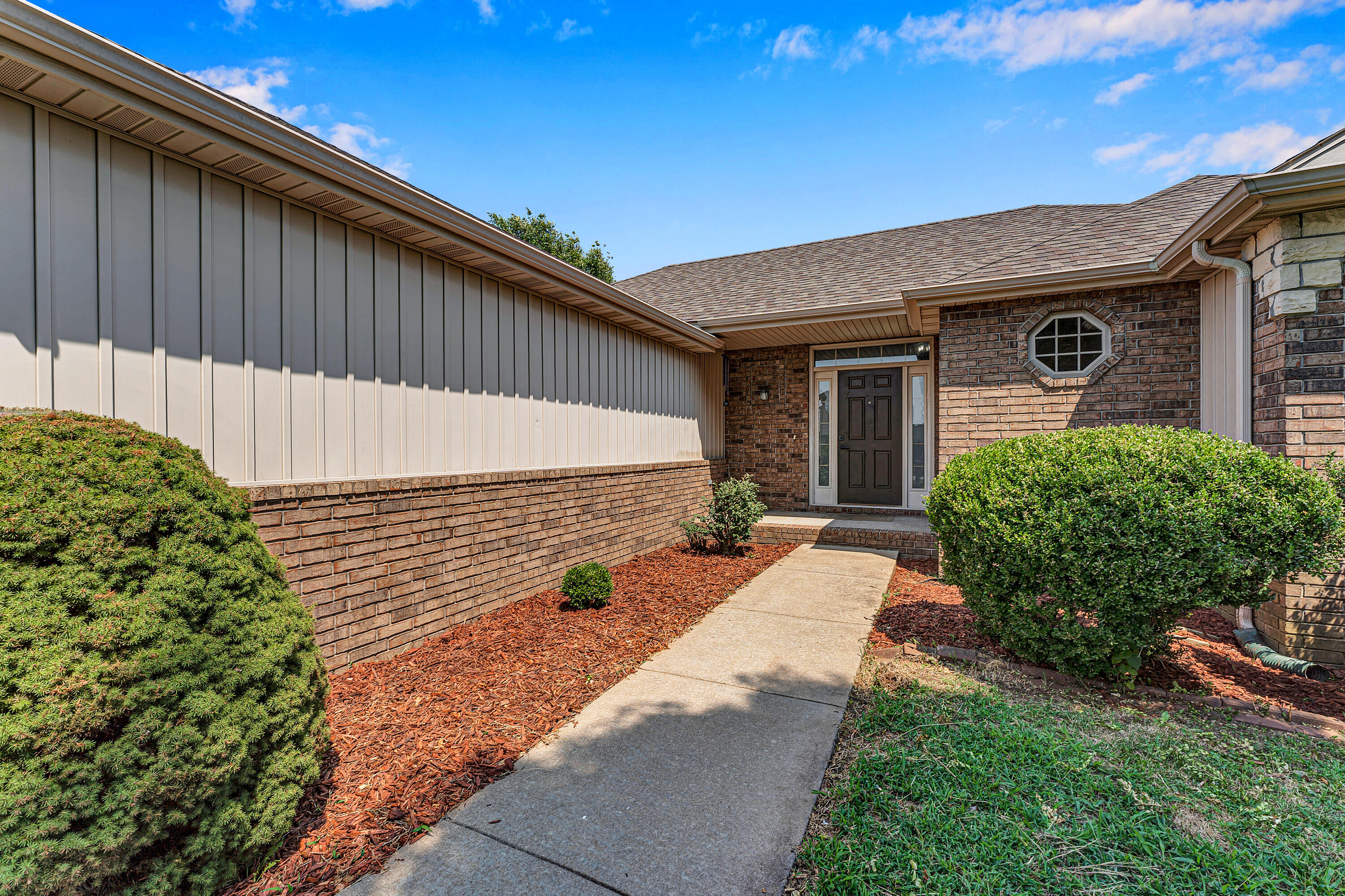 Photo 5 - Residential for sale – 700 N Lexington Avenue  Republic, MO