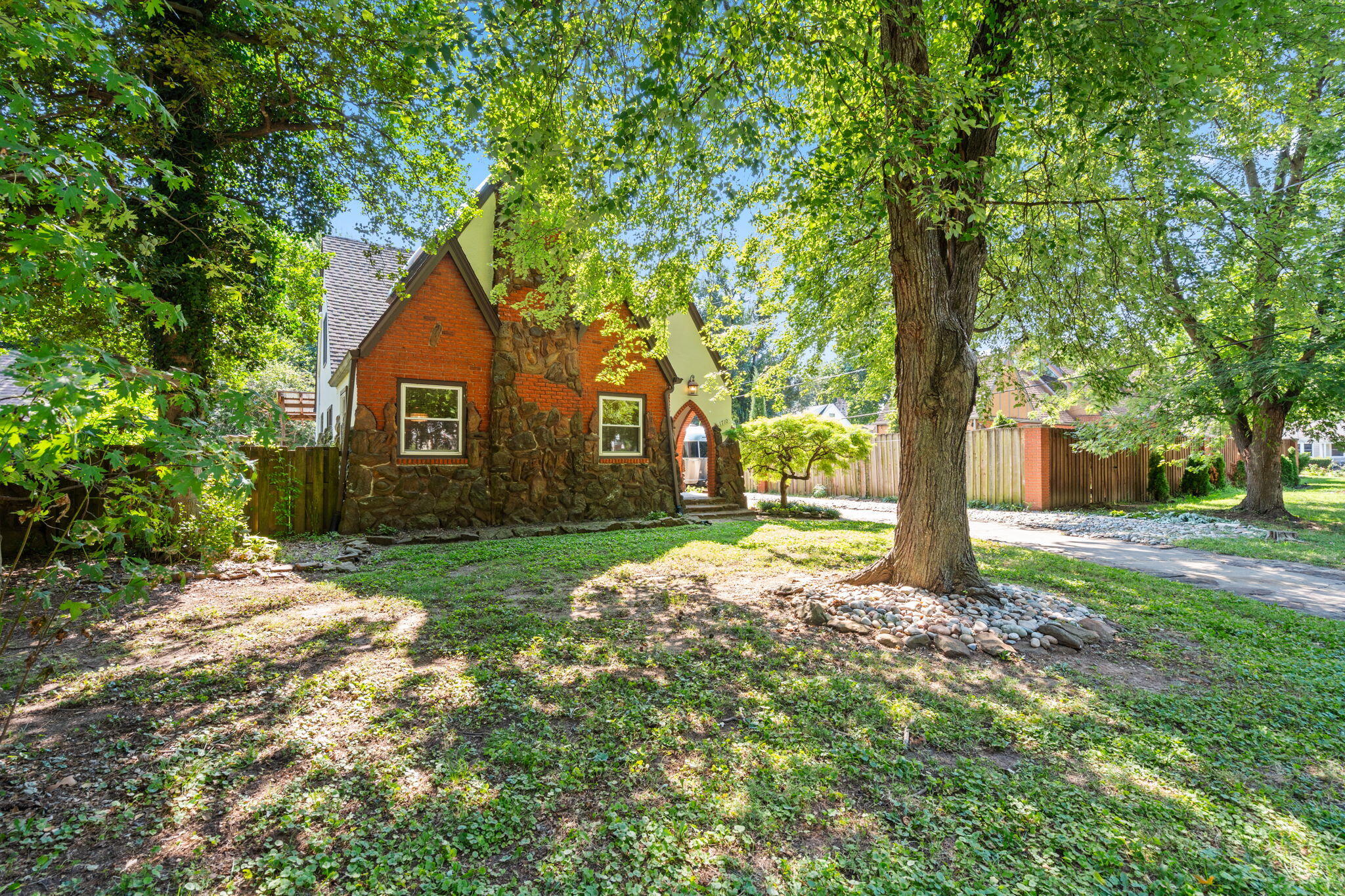 Photo 4 - Residential for sale – 1710 S Kimbrough Avenue  Springfield, MO