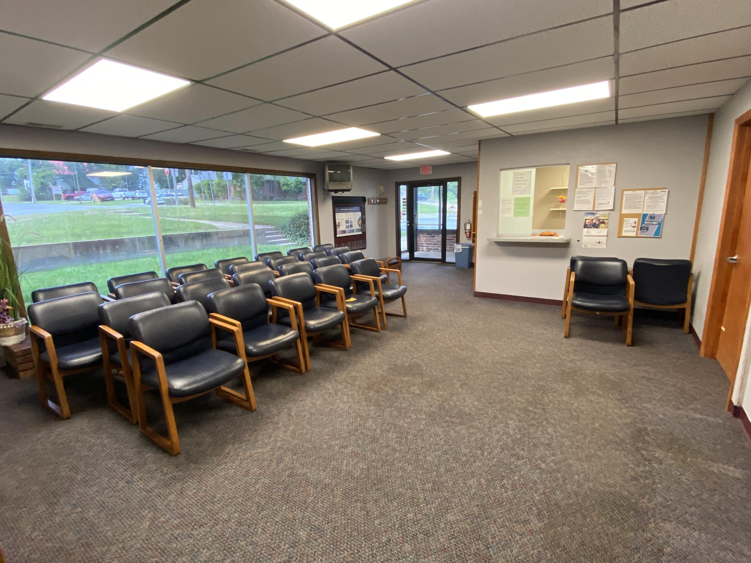 Photo 6 - Commercial Sale for sale – 404 W Rolla Road  Salem, MO