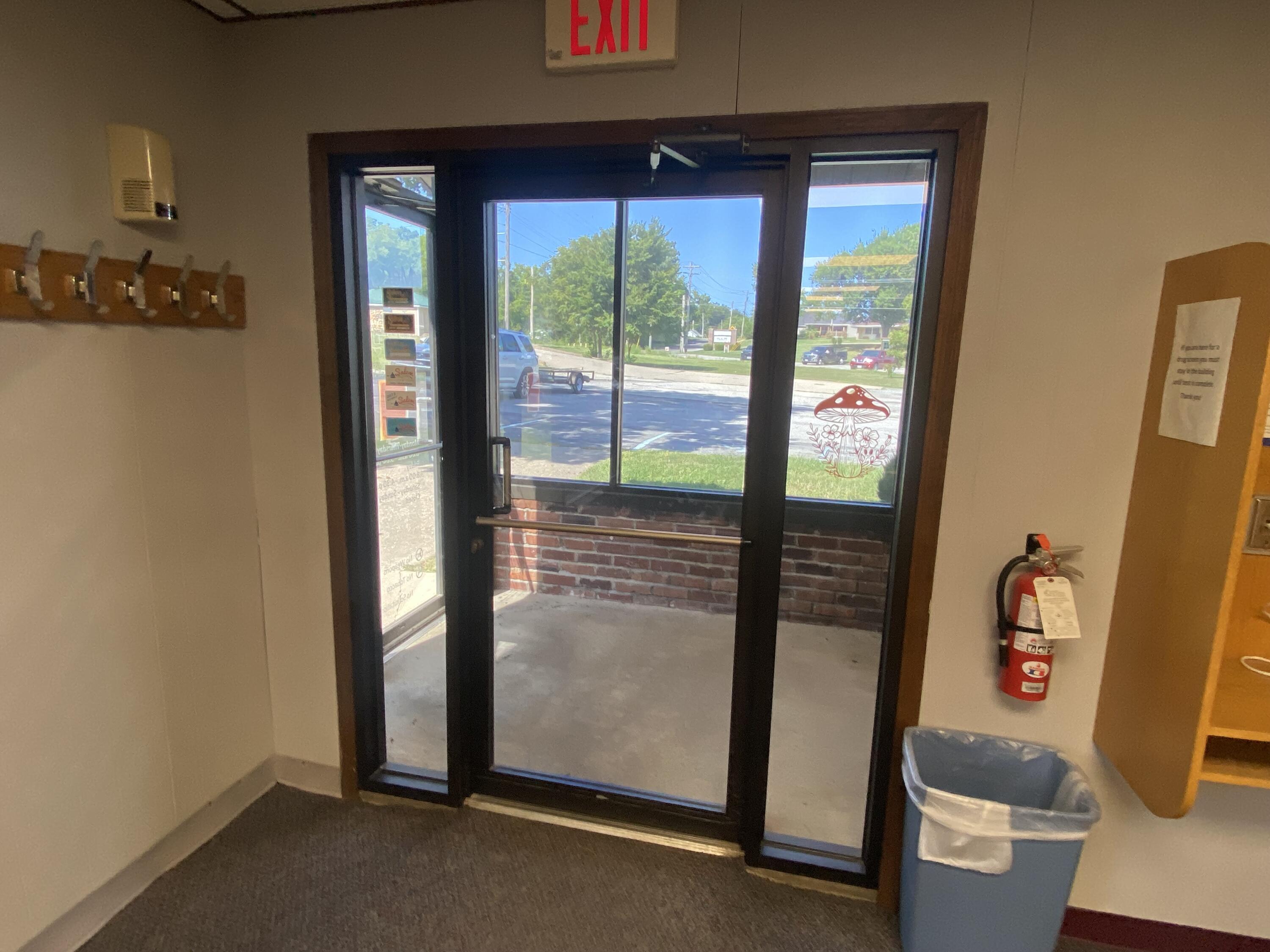 Photo 5 - Commercial Sale for sale – 404 W Rolla Road  Salem, MO