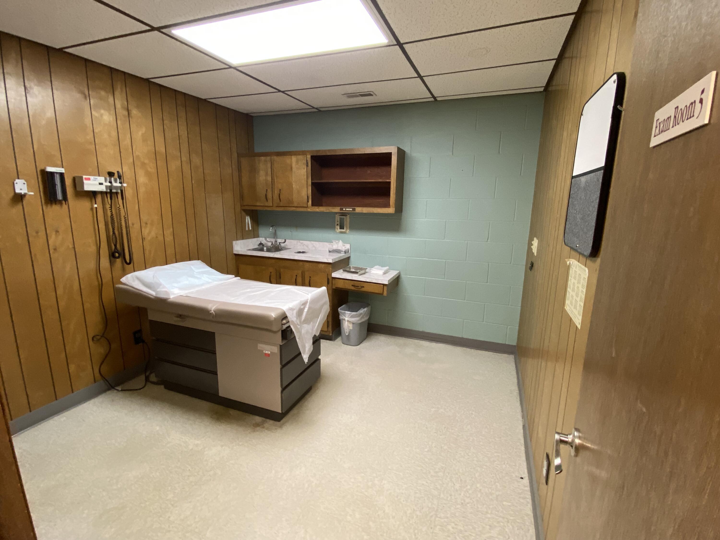 Photo 11 - Commercial Sale for sale – 404 W Rolla Road  Salem, MO