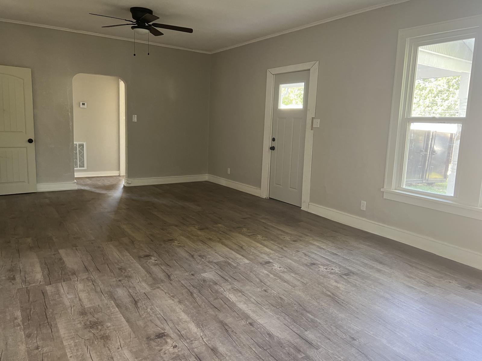 Photo 4 - Residential for sale – 29 S Ball Street  Webb City, MO