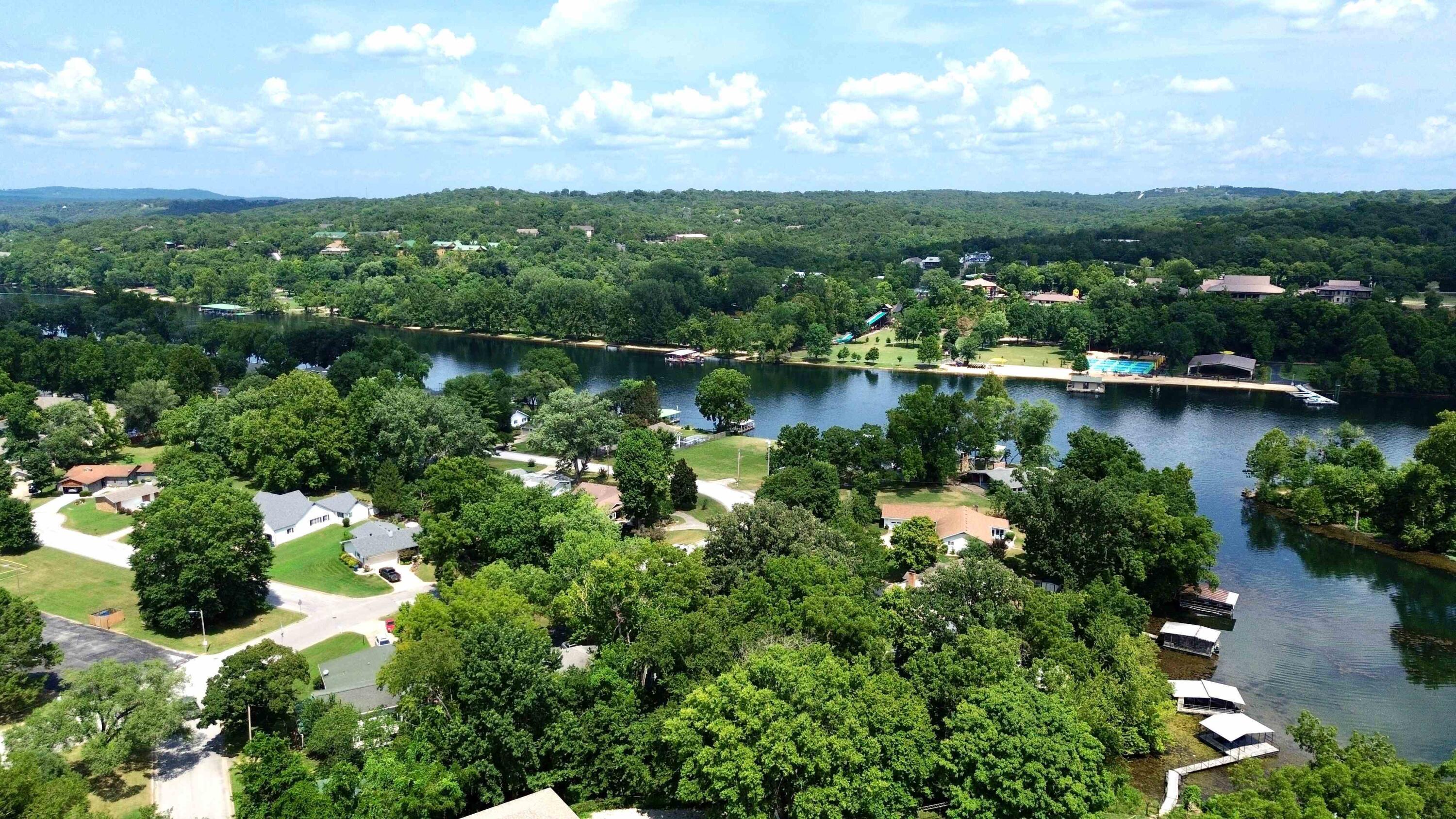 Photo 5 - Residential for sale – 523  Parnell Drive  Branson, MO