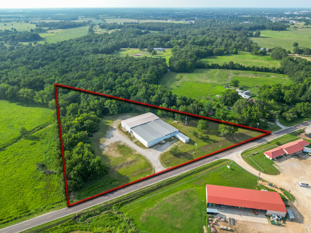 Photo 2 - Commercial Sale for sale – 20725  Highway W   Lebanon, MO