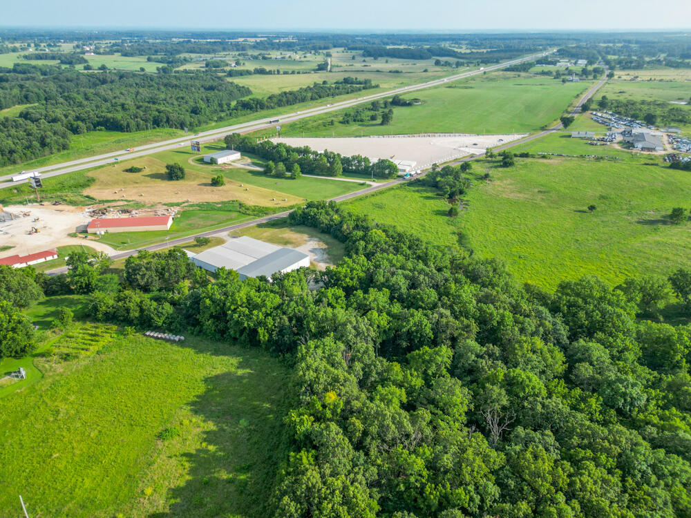 Photo 14 - Commercial Sale for sale – 20725  Highway W   Lebanon, MO
