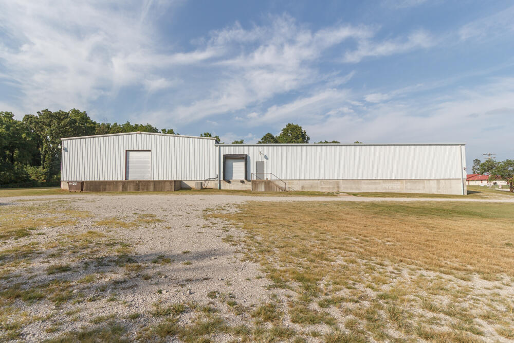 Photo 6 - Commercial Sale for sale – 20725  Highway W   Lebanon, MO