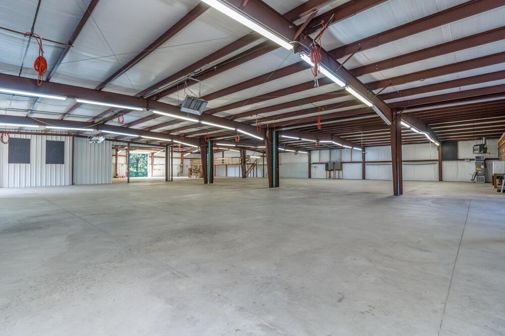 Photo 17 - Commercial Sale for sale – 20725  Highway W   Lebanon, MO