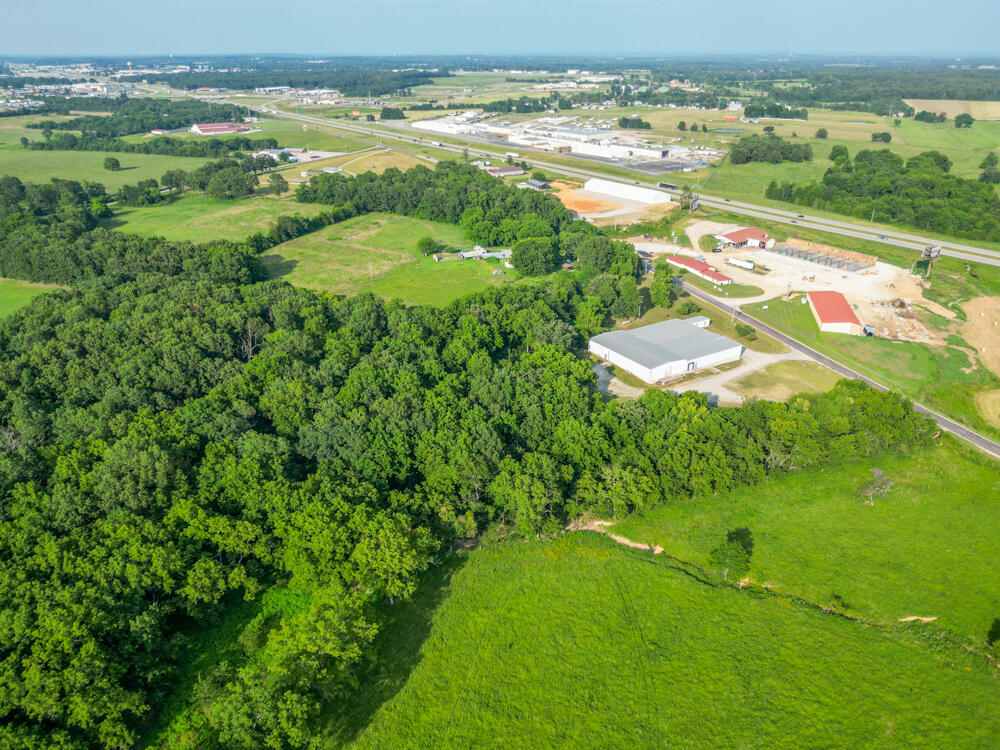Photo 15 - Commercial Sale for sale – 20725  Highway W   Lebanon, MO