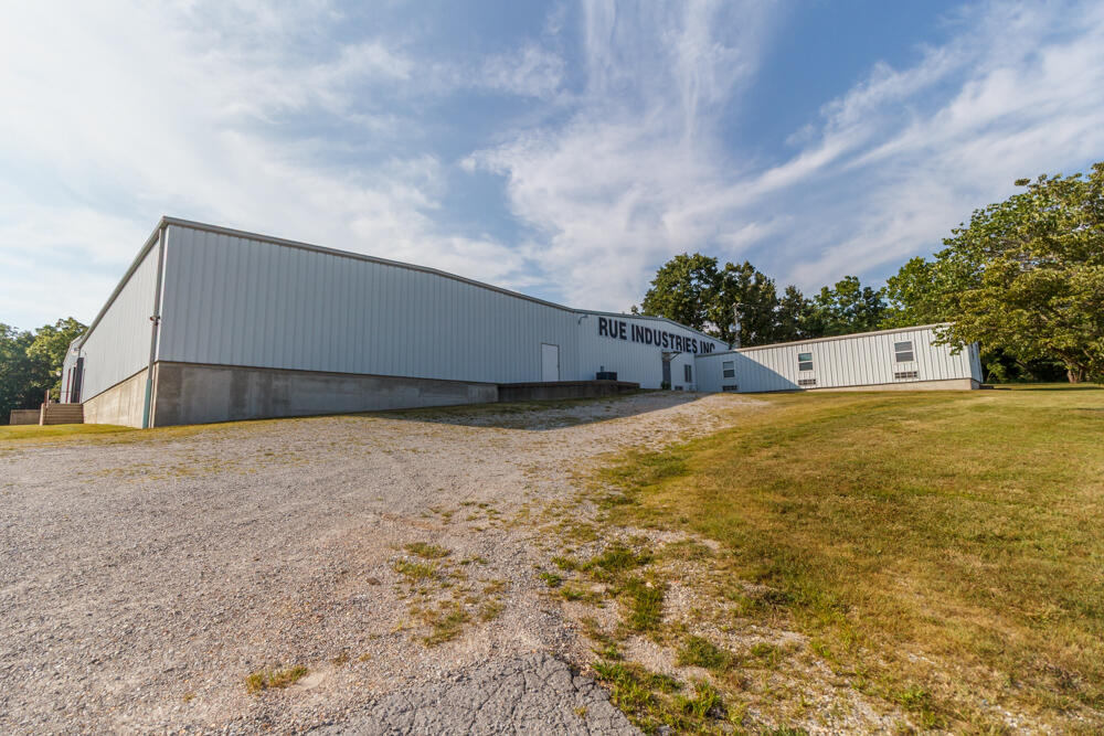 Photo 4 - Commercial Sale for sale – 20725  Highway W   Lebanon, MO