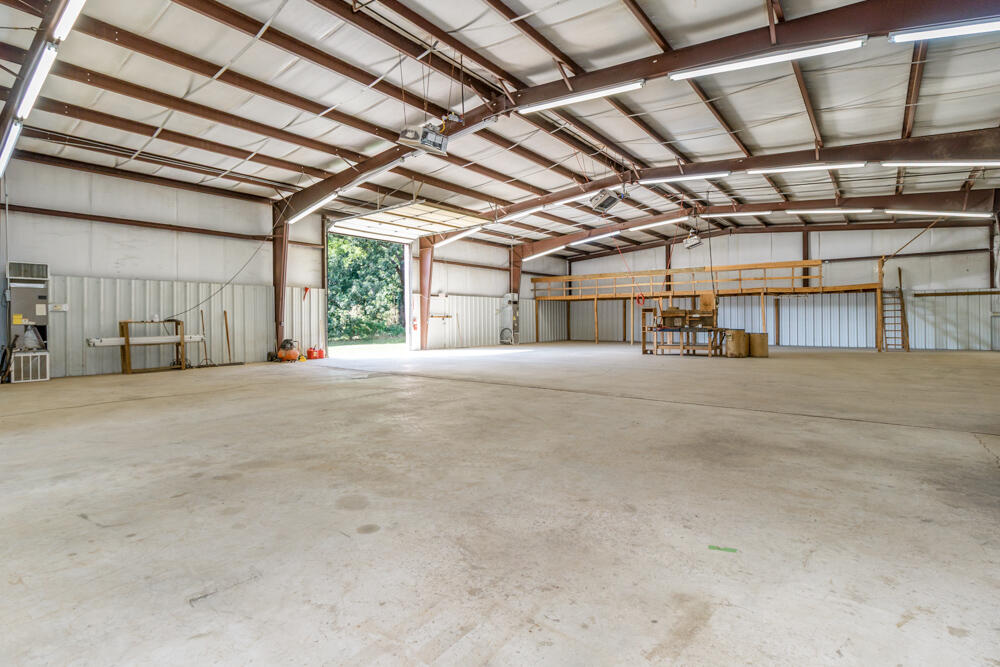 Photo 20 - Commercial Sale for sale – 20725  Highway W   Lebanon, MO