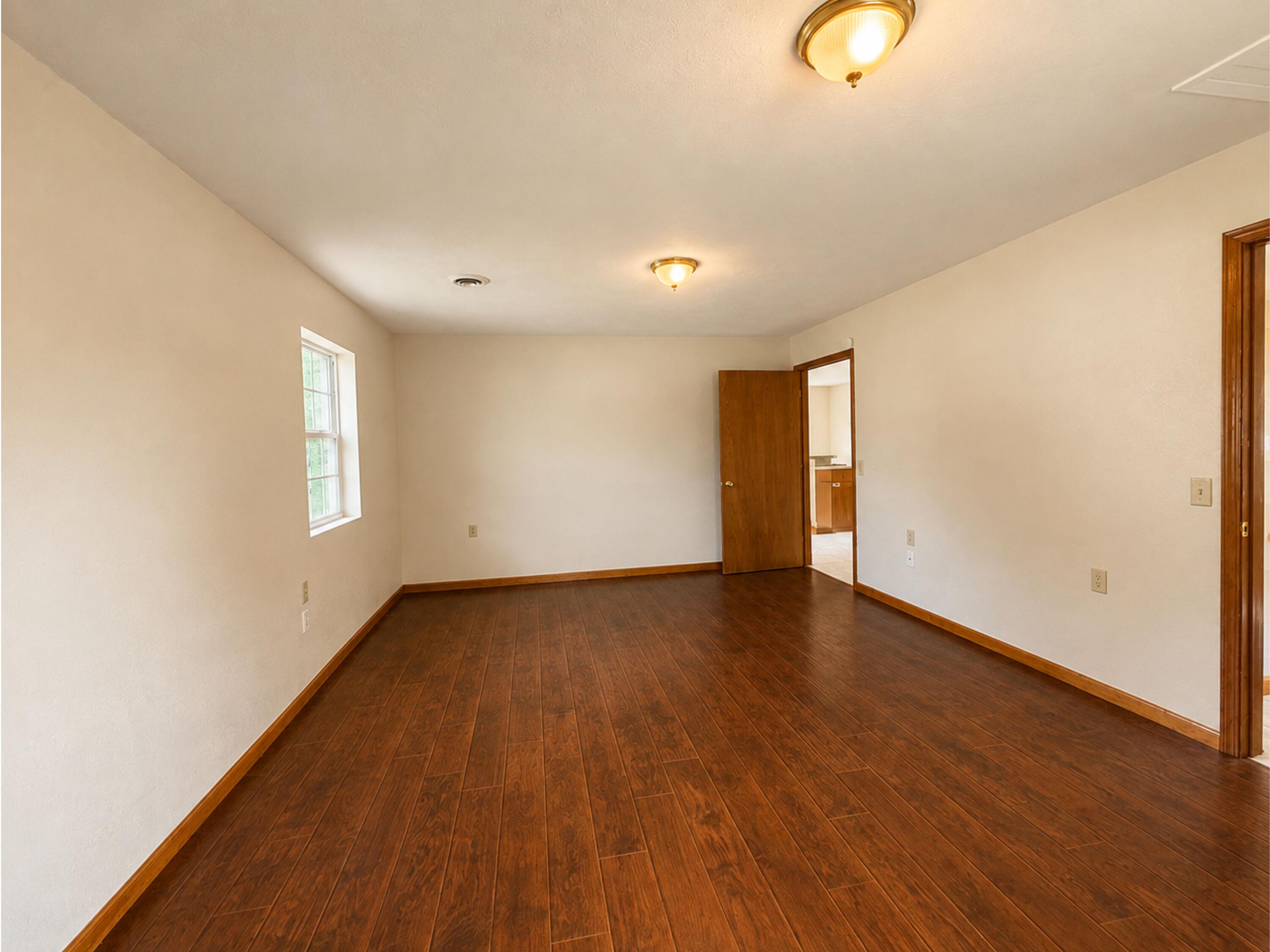 Photo 7 - Residential for sale – 813 S Hazel Street  Mt Vernon, MO