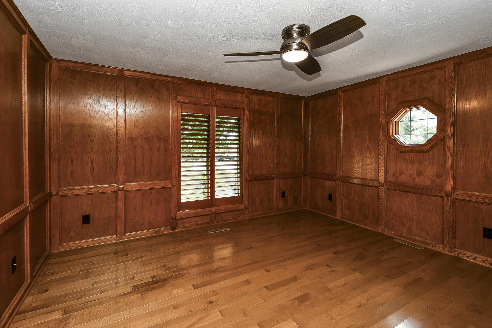 Photo 53 - Residential for sale – 929 S Mumford Drive  Springfield, MO