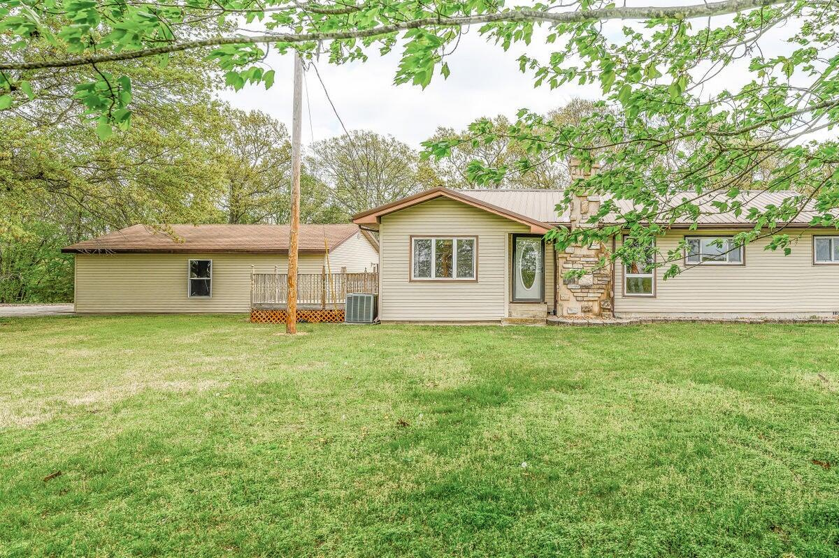 Residential for sale – 30  Camp Yocum Road  Galena, MO
