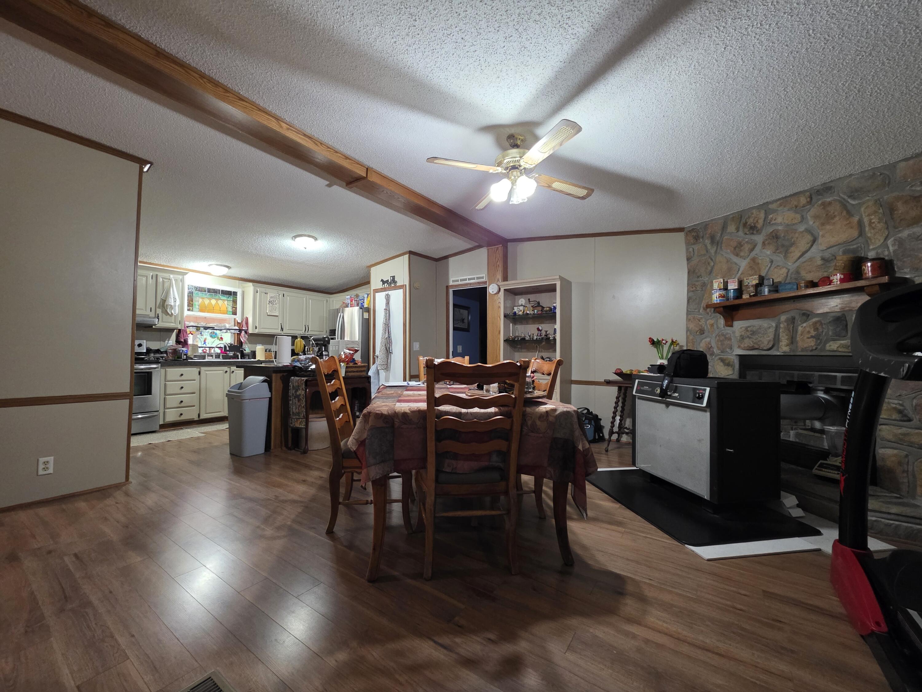 Photo 9 - Residential for sale – 17664  Locust Road  Neosho, MO