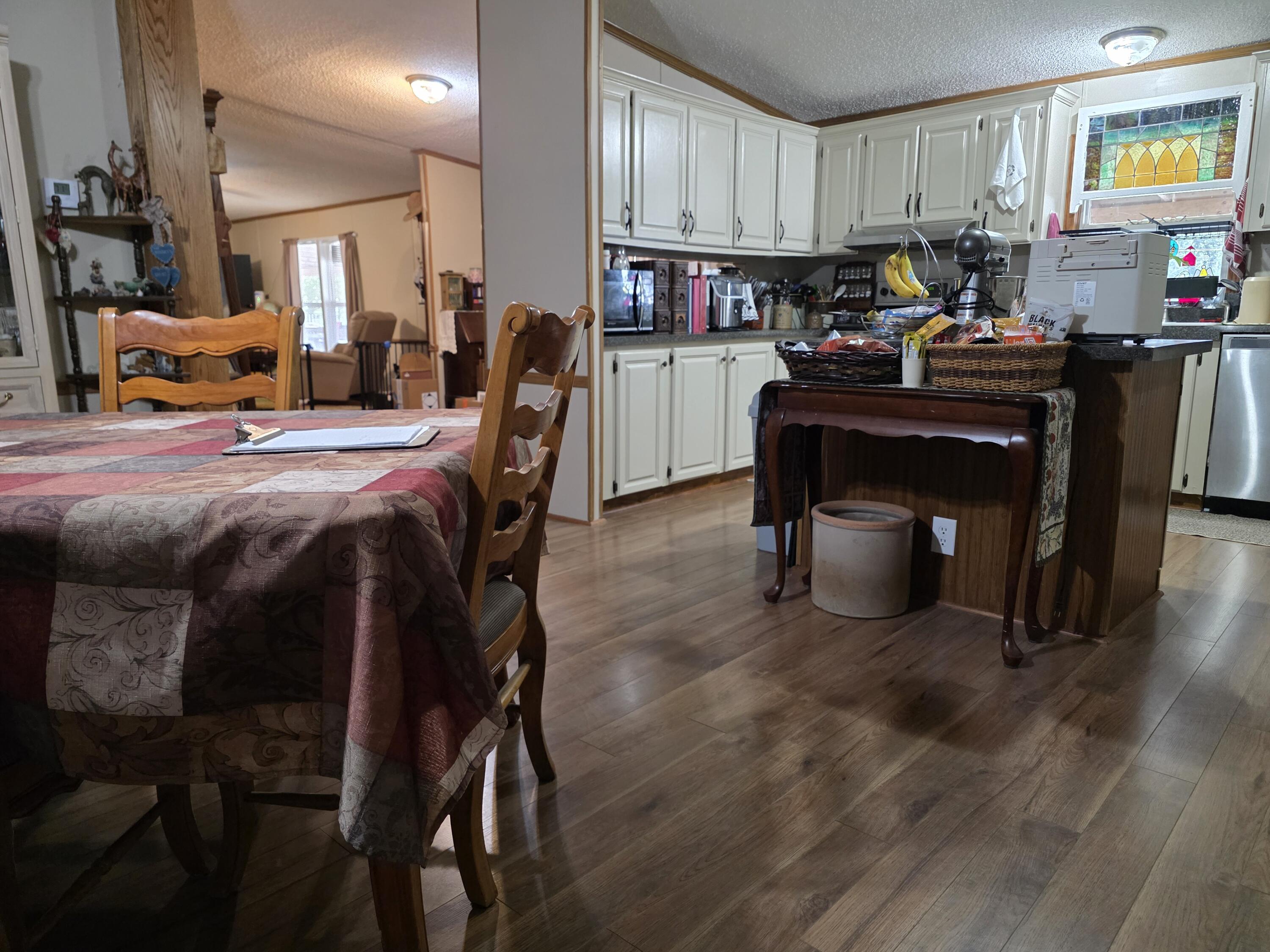 Photo 11 - Residential for sale – 17664  Locust Road  Neosho, MO