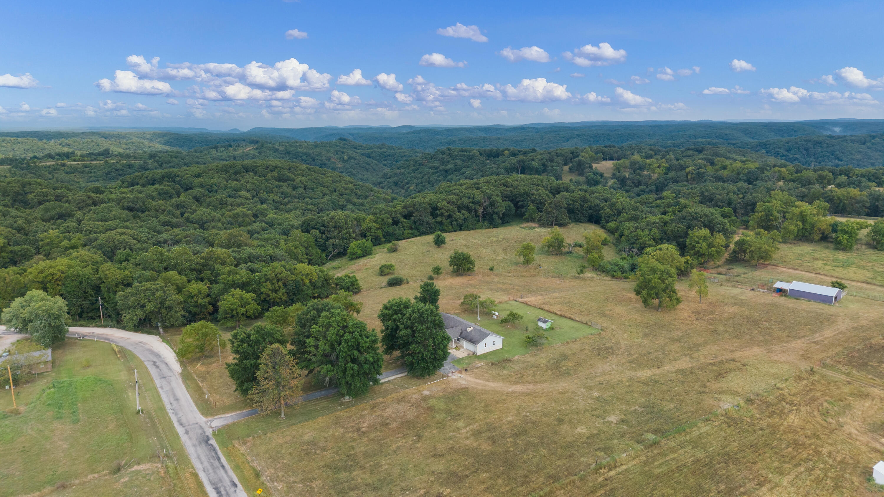 Photo 6 - Residential for sale – 9671  Farm Road 2230   Cassville, MO