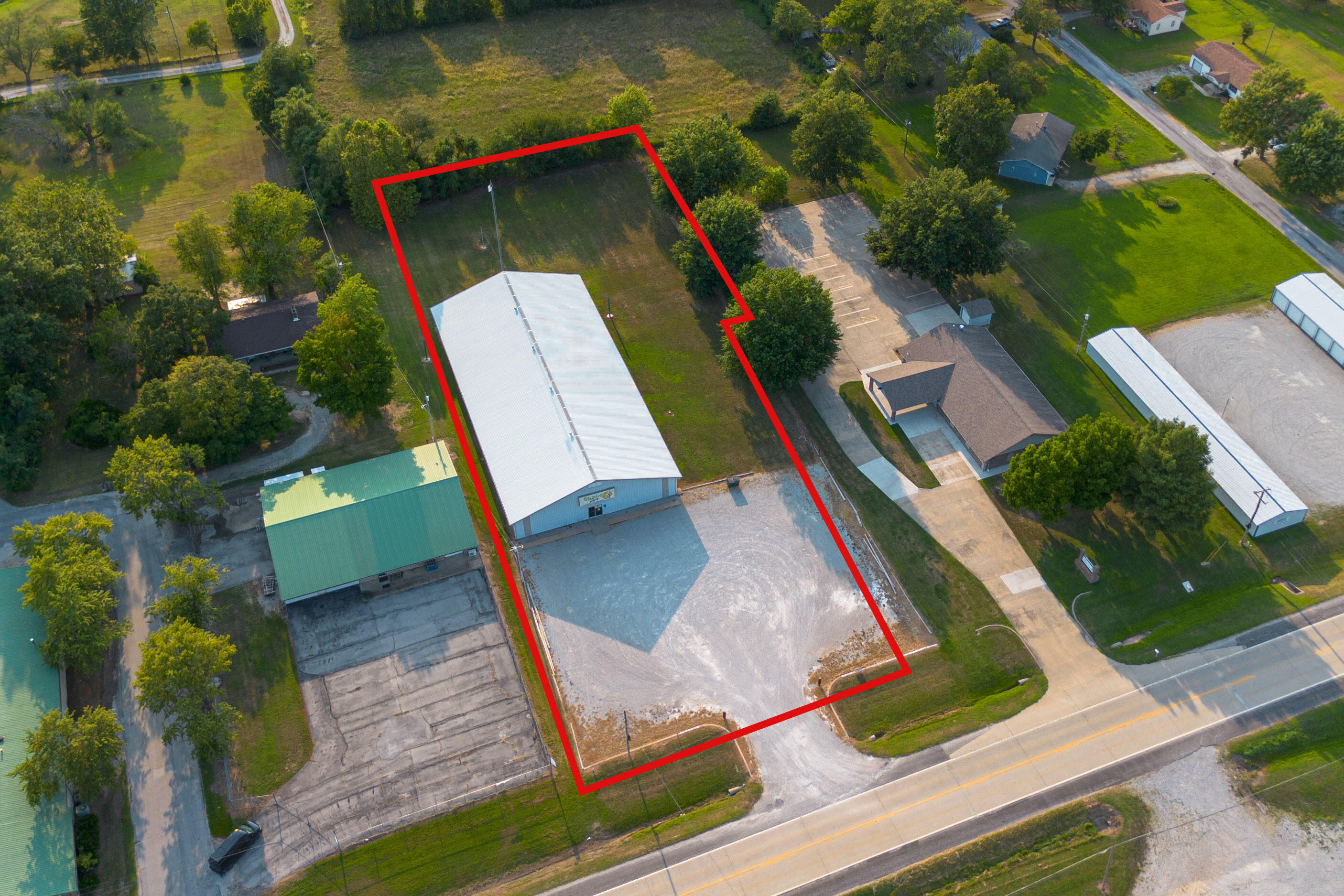 Photo 17 - Commercial Sale for sale – 3220 S Highway 32   El Dorado Springs, MO