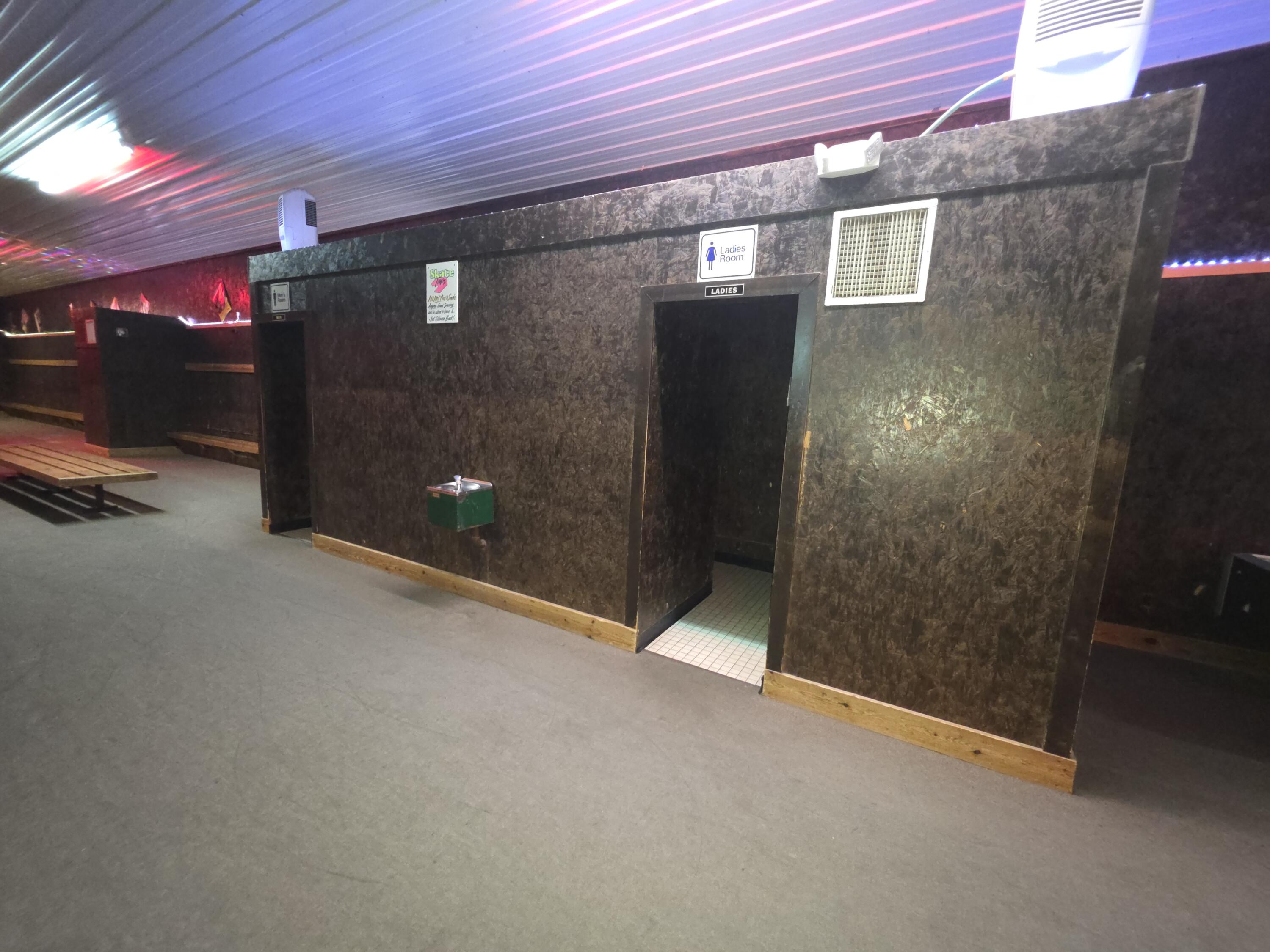 Photo 9 - Commercial Sale for sale – 3220 S Highway 32   El Dorado Springs, MO