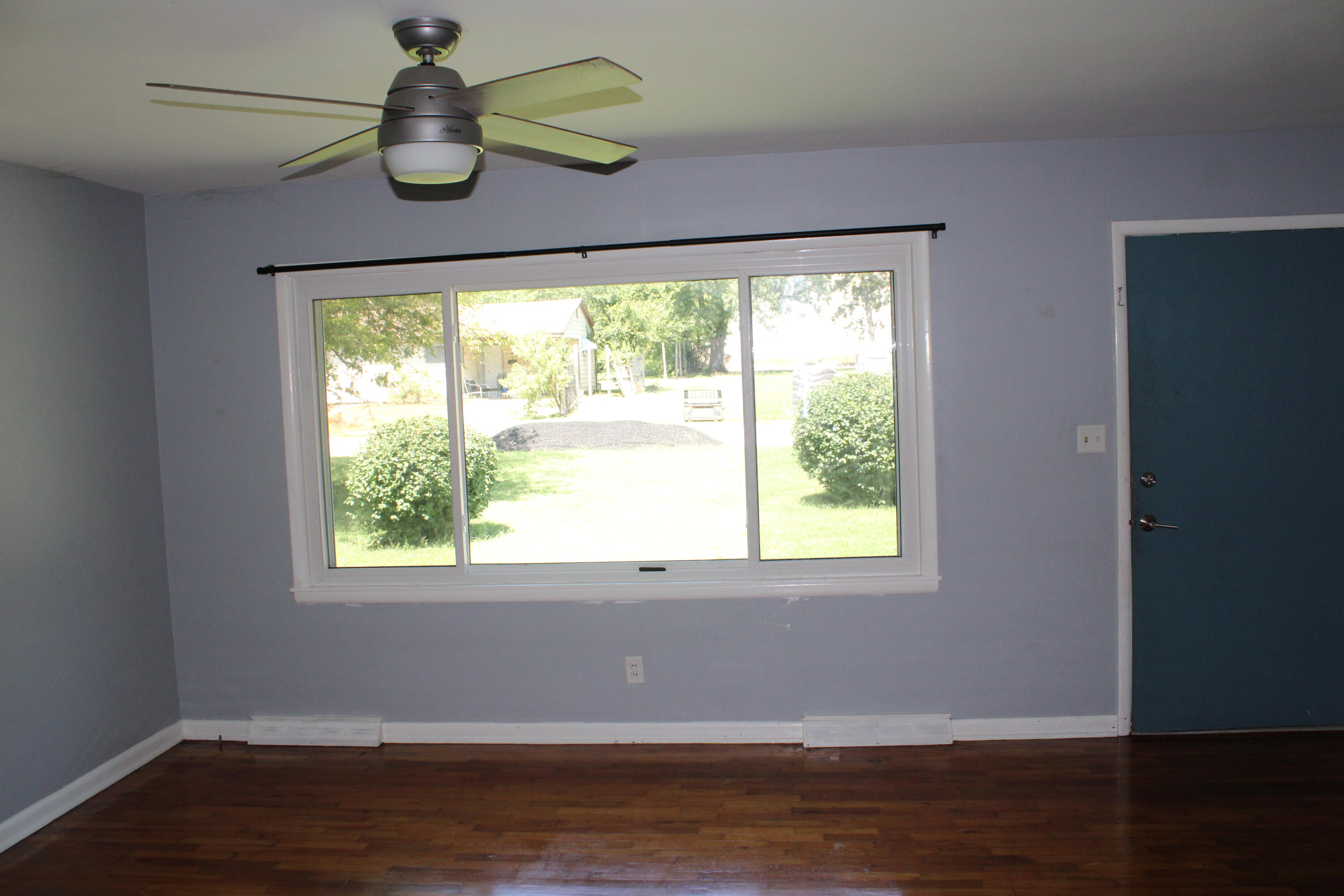 Photo 9 - Residential for sale – 1922 W Water Street  Springfield, MO