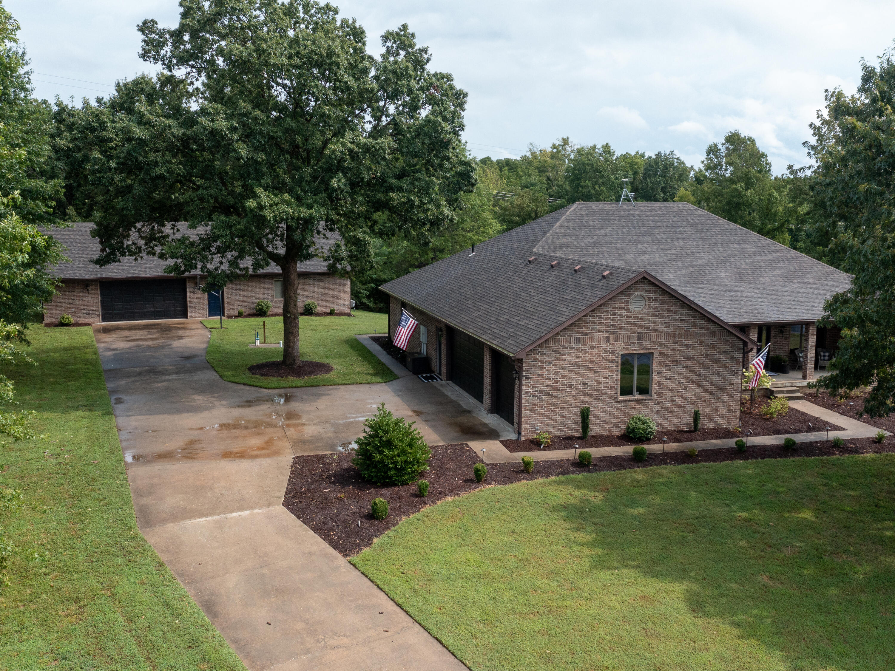 Photo 3 - Residential for sale – 28410  Stone Ridge Circle  Warsaw, MO
