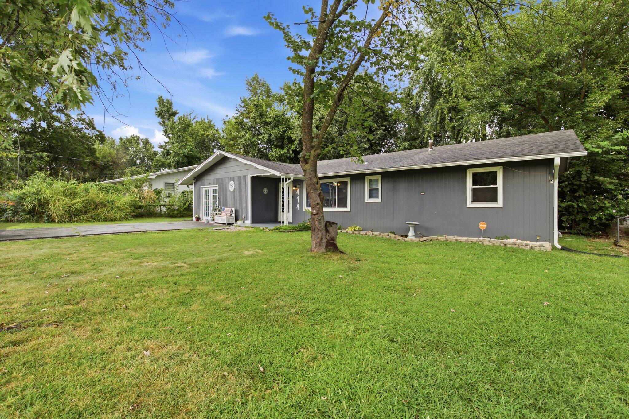 Photo 2 - Residential for sale – 414  Harrison Street  Nixa, MO
