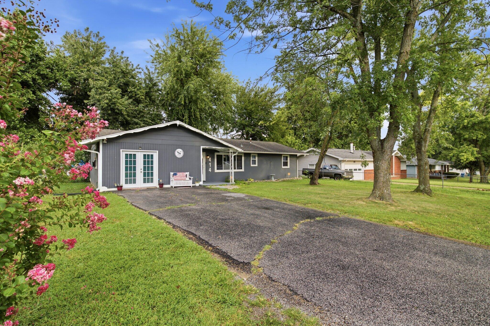 Photo 3 - Residential for sale – 414  Harrison Street  Nixa, MO