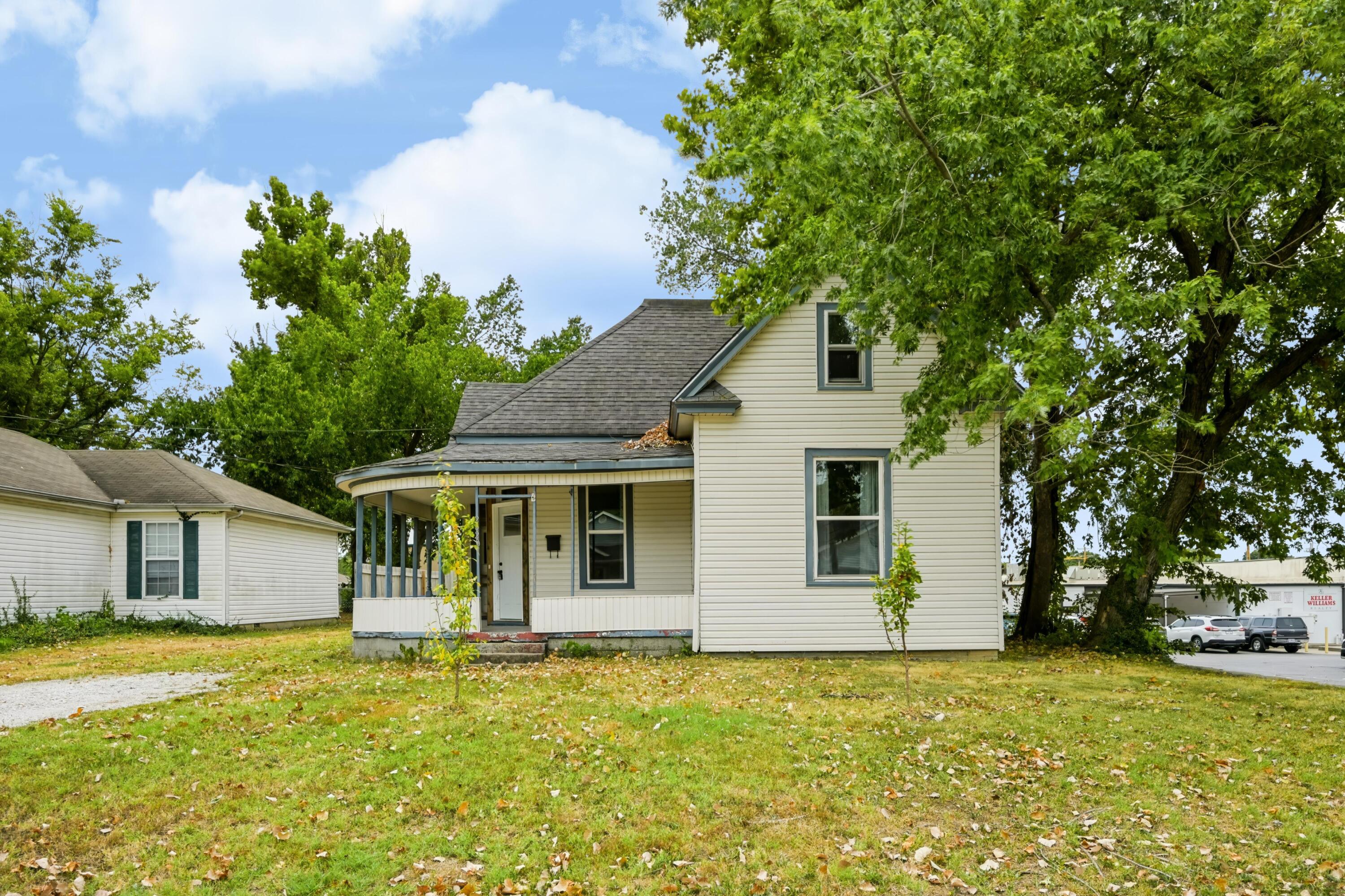 Photo 3 - Residential for sale – 2620 E 6th Street  Joplin, MO