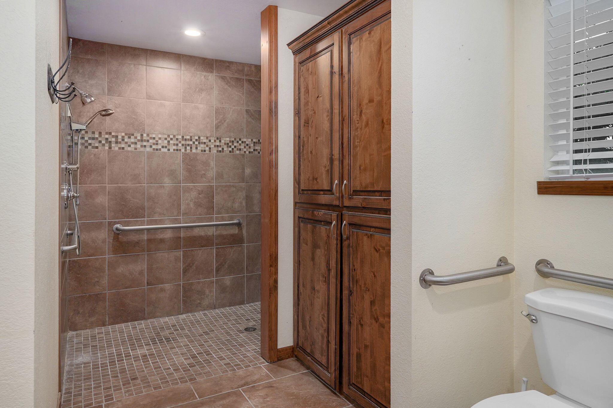 Photo 24 - Residential for sale – 3060 E Gasconade Street  Springfield, MO