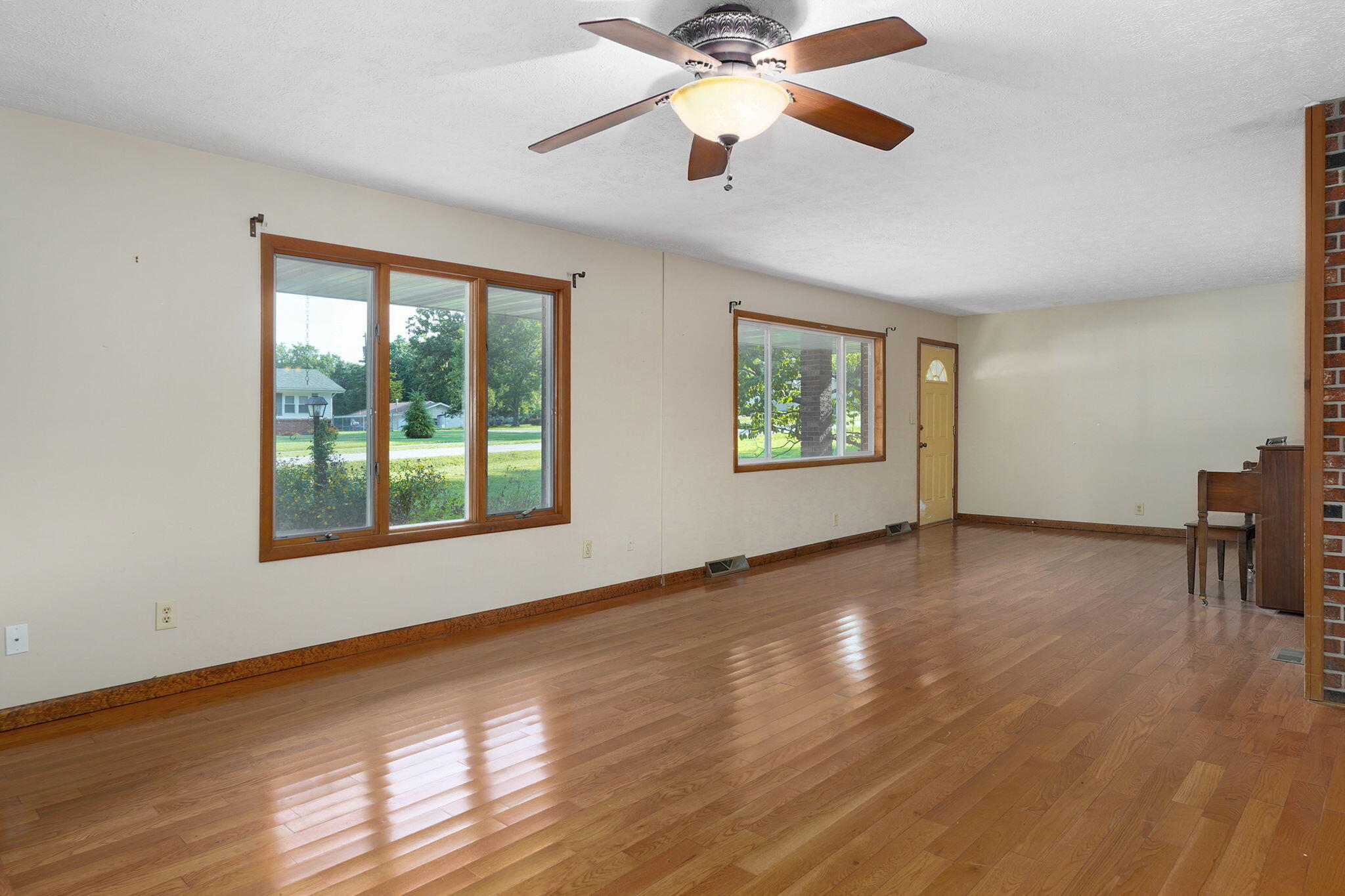 Photo 11 - Residential for sale – 3060 E Gasconade Street  Springfield, MO