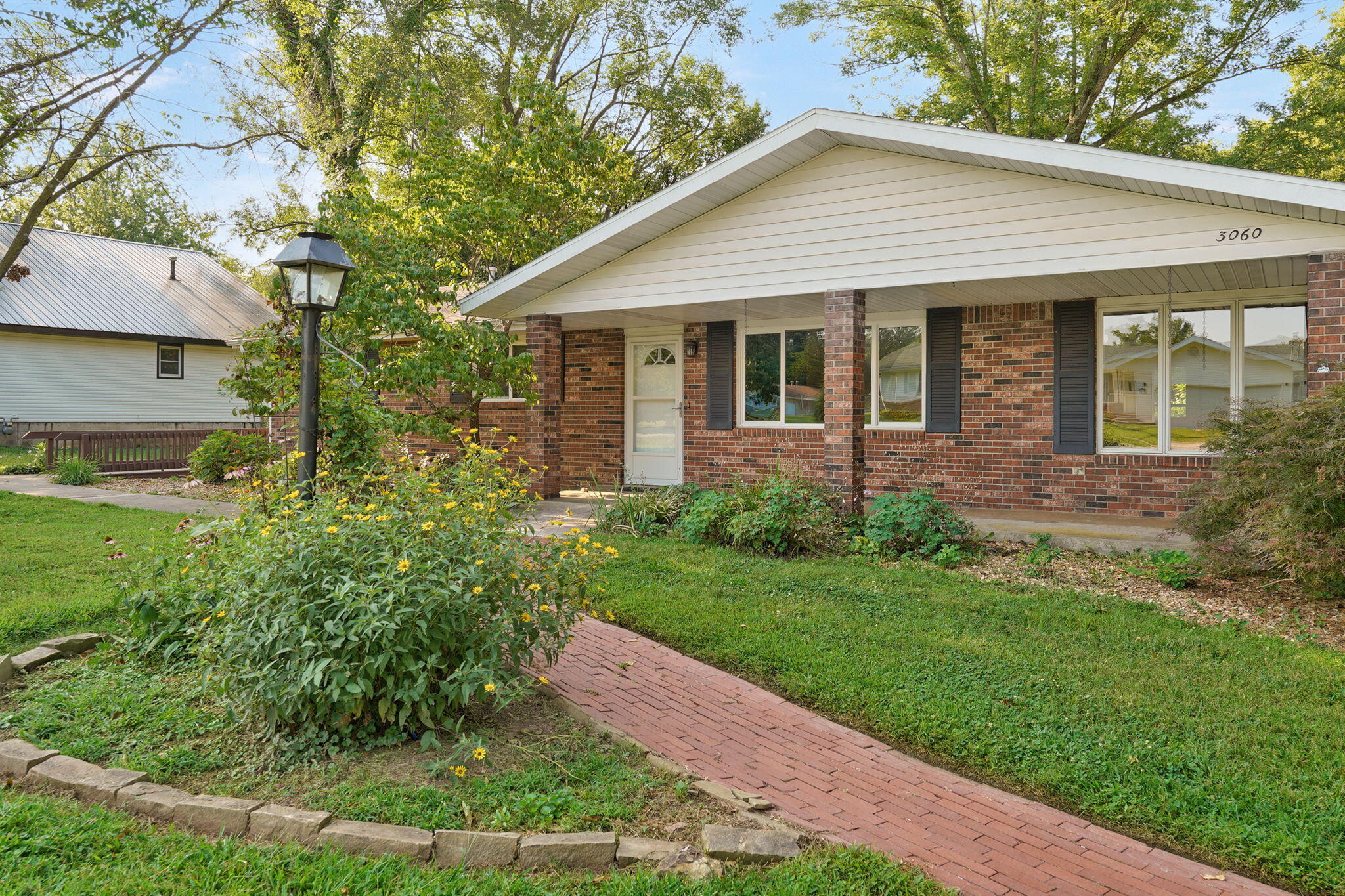 Photo 6 - Residential for sale – 3060 E Gasconade Street  Springfield, MO