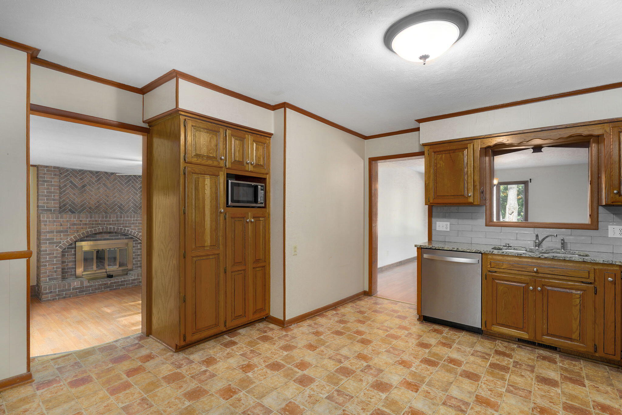 Photo 15 - Residential for sale – 3060 E Gasconade Street  Springfield, MO