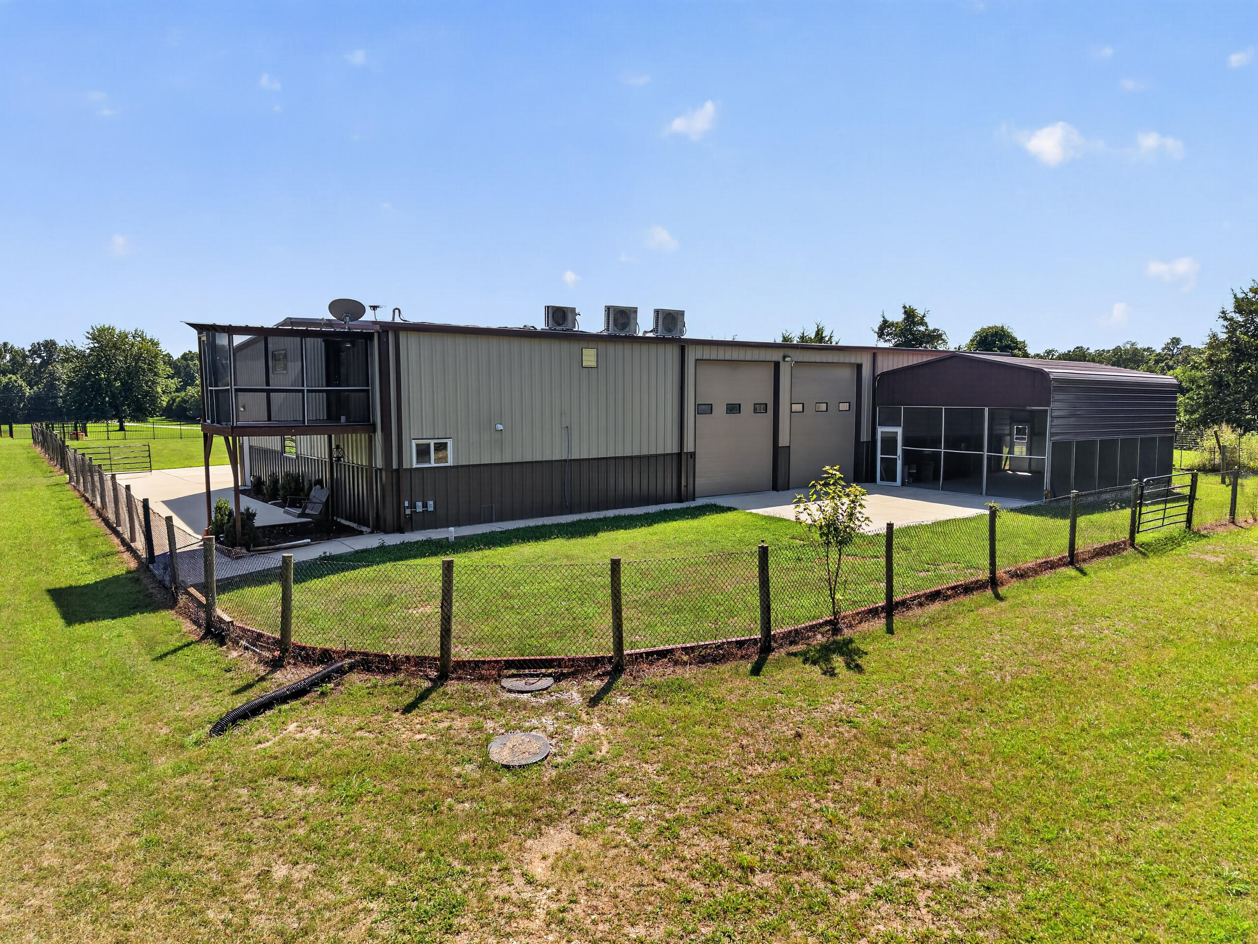 Photo 35 - Residential for sale – 4733 E Farm Road 66   Springfield, MO