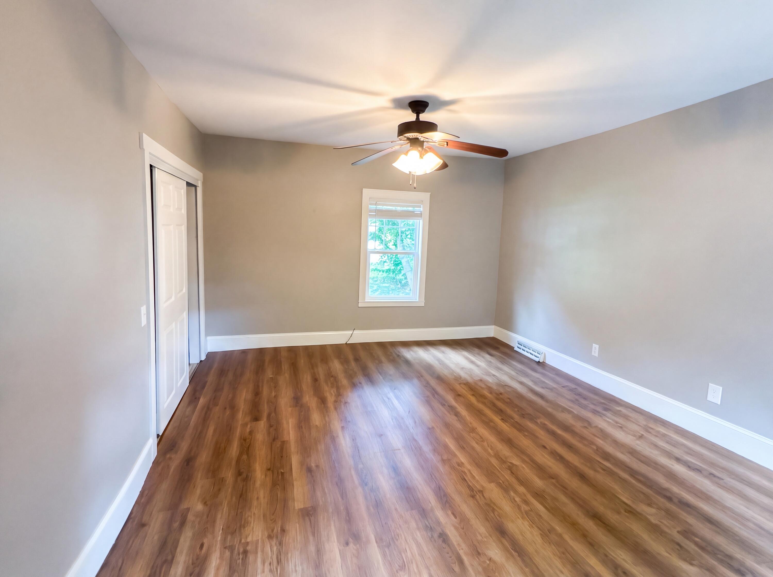 Photo 6 - Residential for sale – 1446 E Whiteside Street  Springfield, MO
